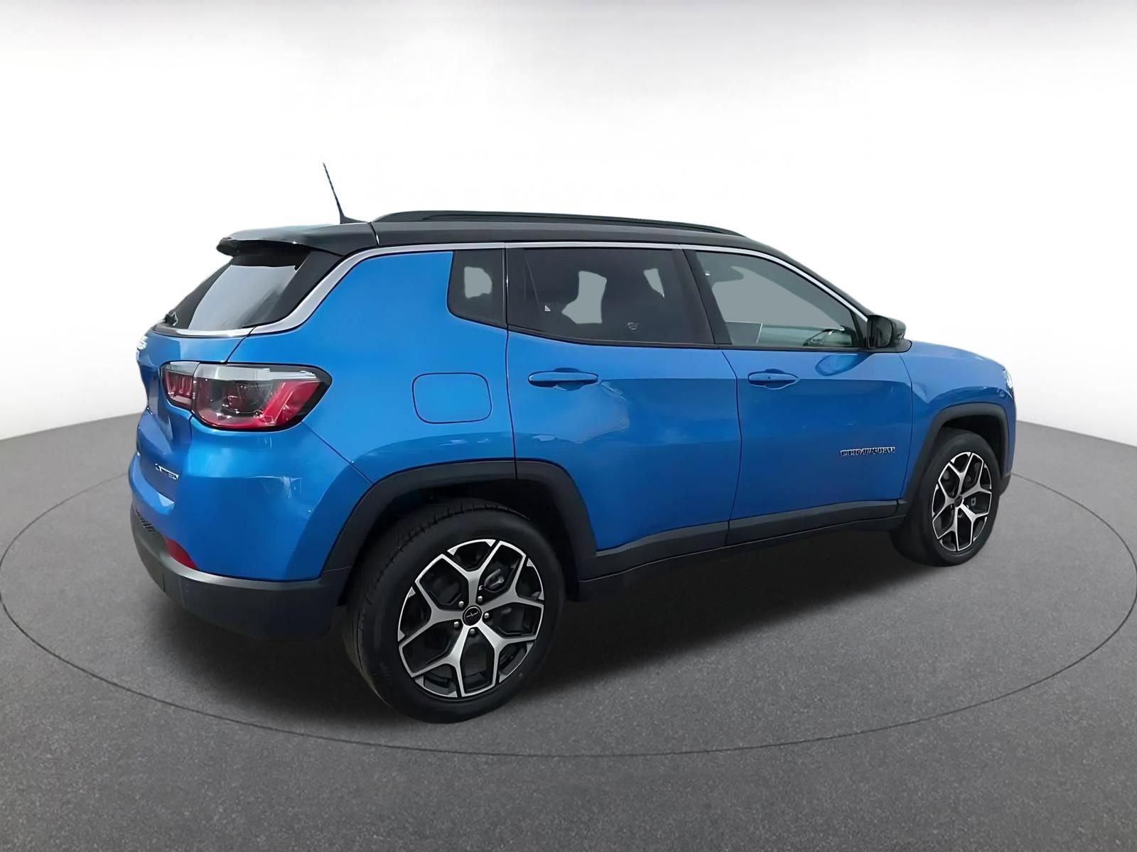 Thumbnail: 2025 Jeep Compass - 15