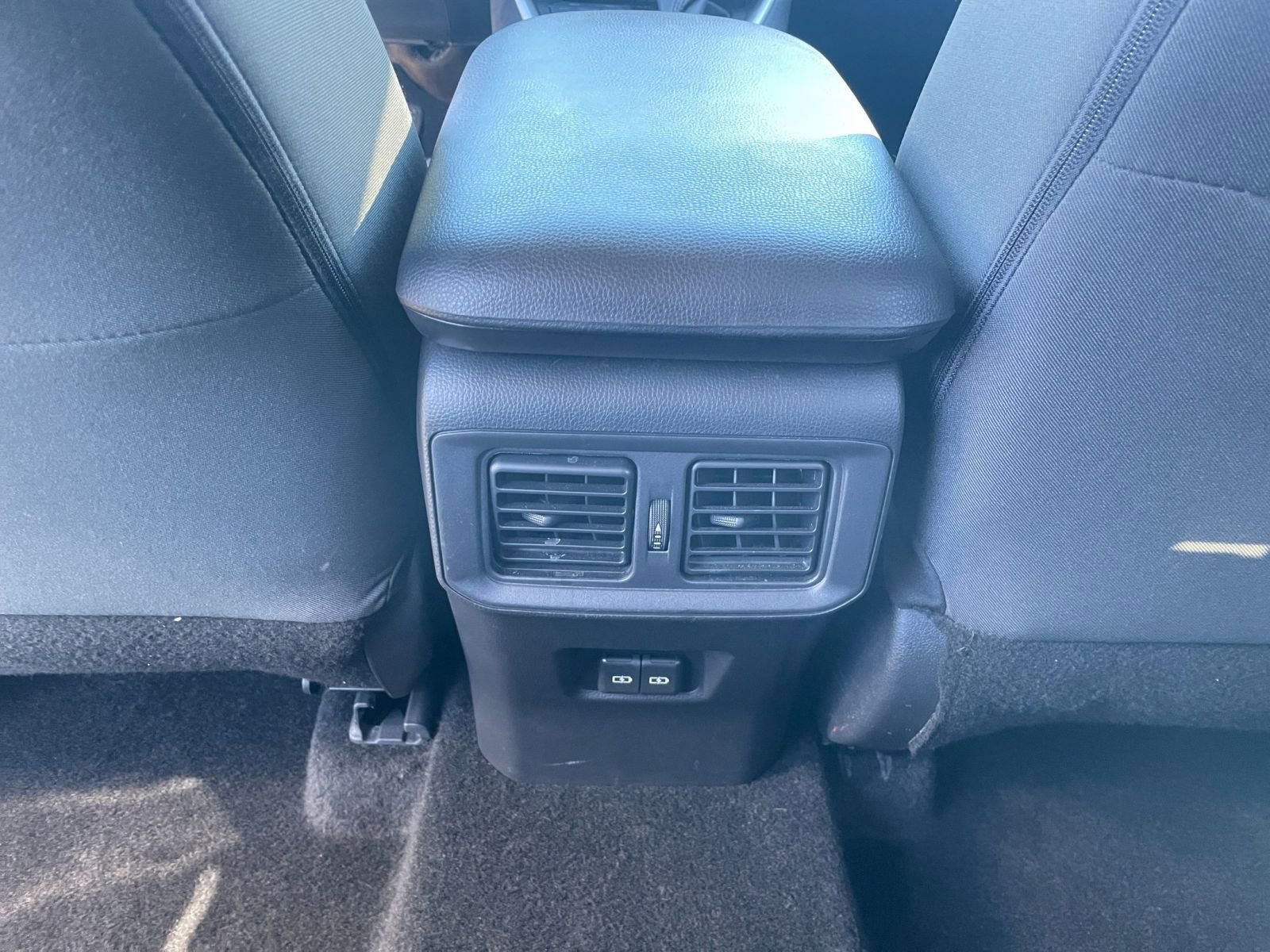 Thumbnail: 2025 Toyota RAV4 - 24