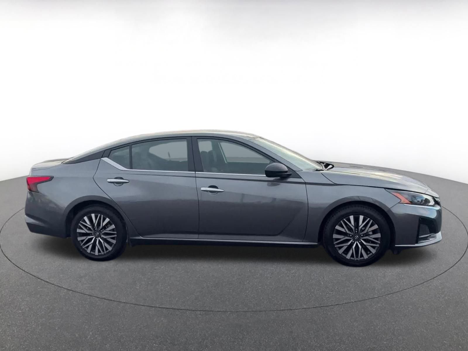 Thumbnail: 2025 Nissan Altima - 16