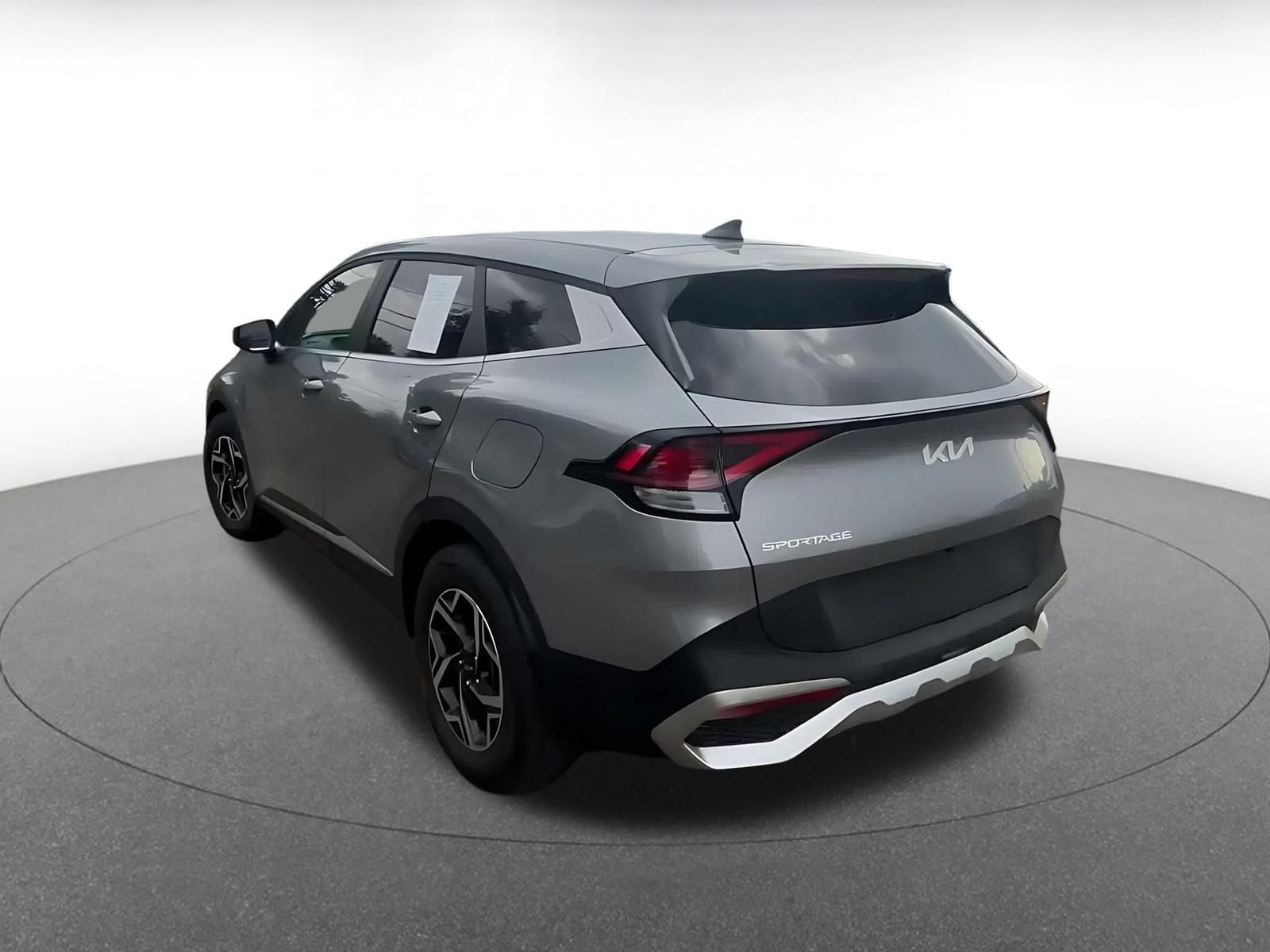Thumbnail: 2024 Kia Sportage - 11