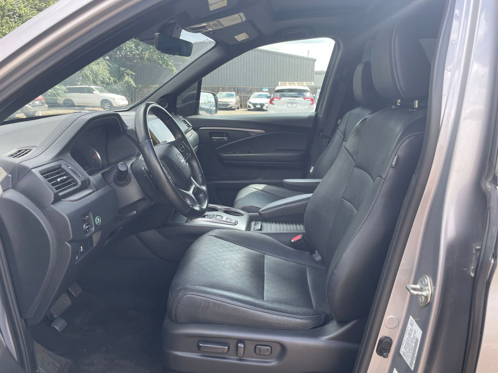 Thumbnail: 2020 Honda Passport - 27