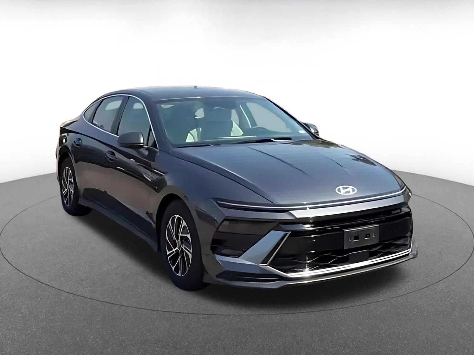 Thumbnail: 2026 Hyundai Sonata - 3