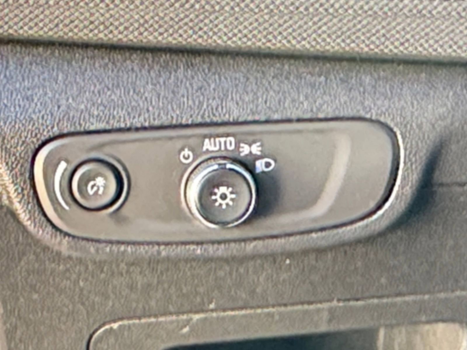 Thumbnail: 2025 Chevrolet TrailBlazer - 32