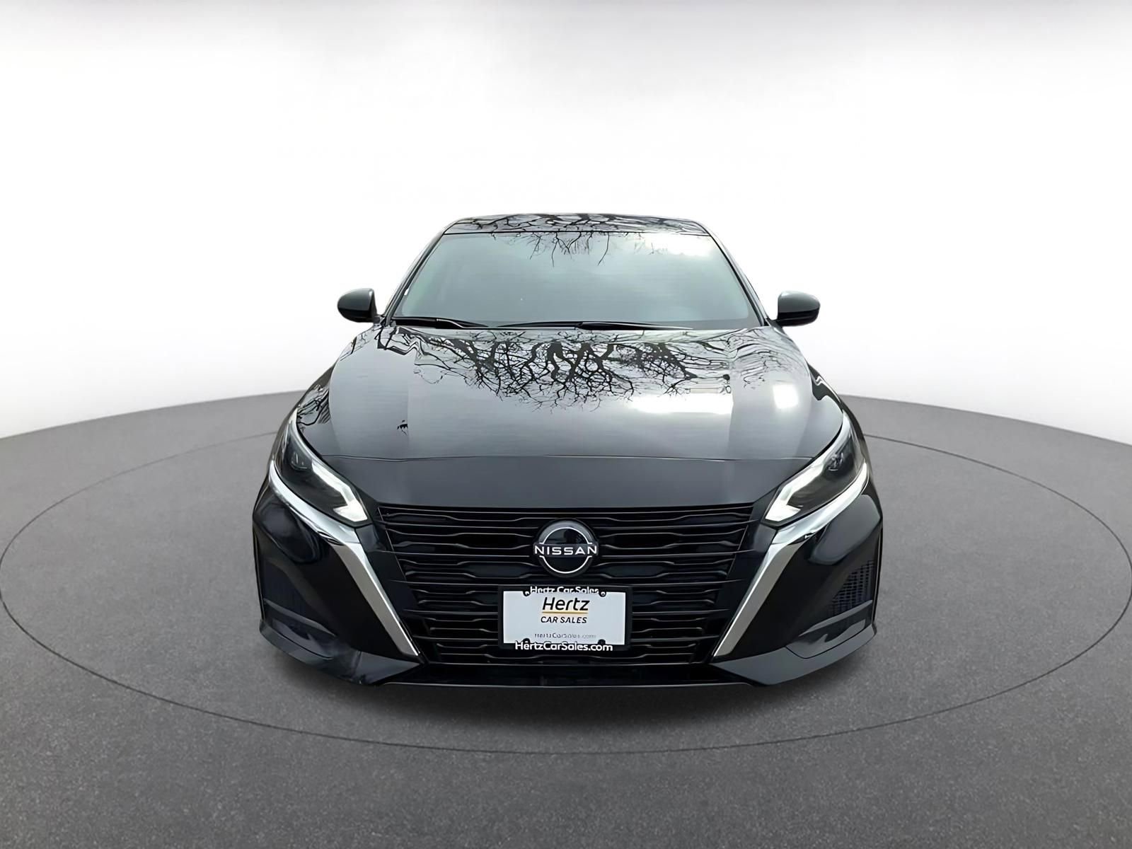 Thumbnail: 2025 Nissan Altima - 4