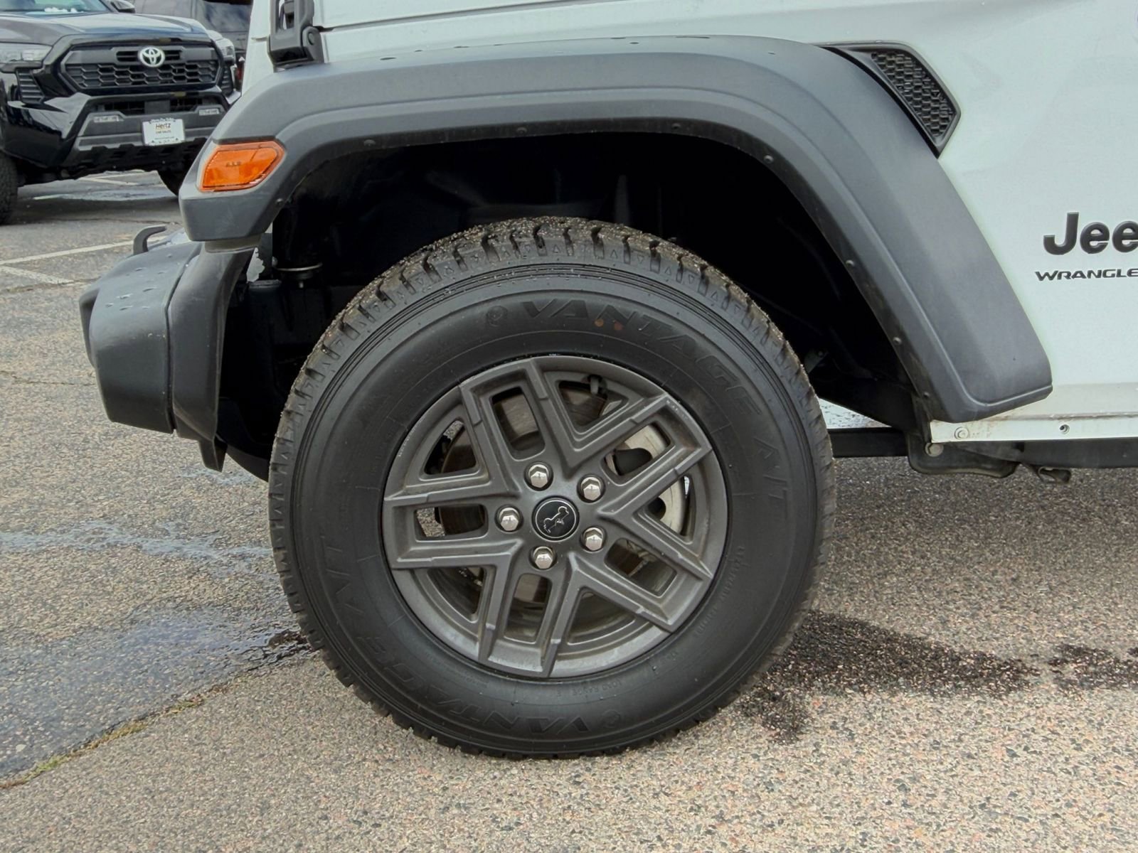 Thumbnail: 2025 Jeep Wrangler - 29