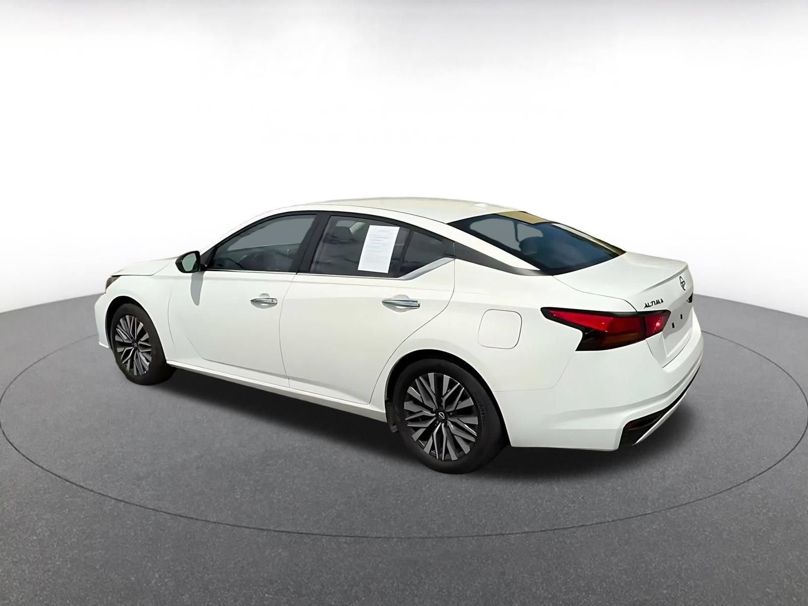 Thumbnail: 2025 Nissan Altima - 7