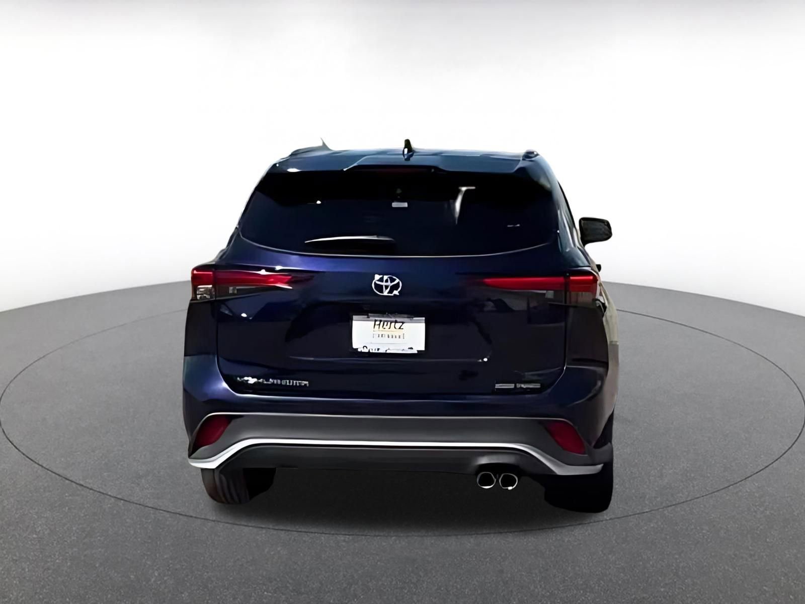 Thumbnail: 2025 Toyota Highlander - 10