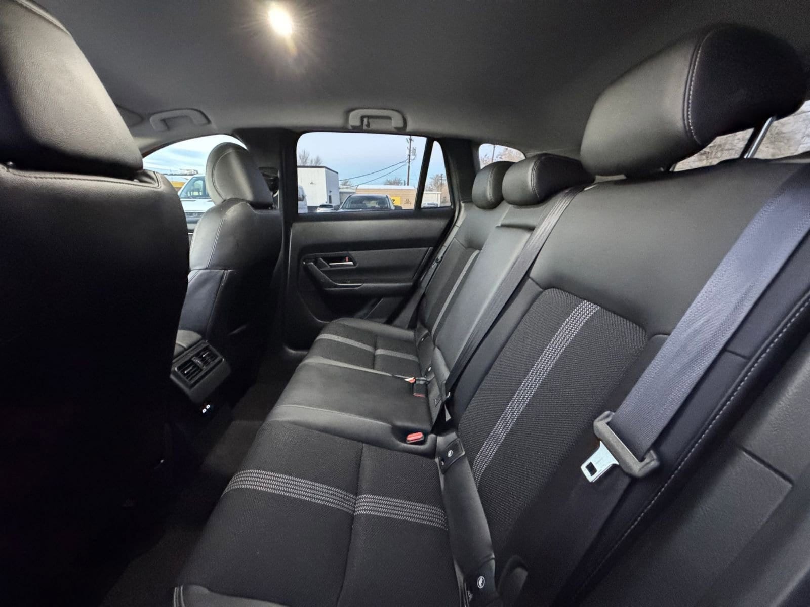 Thumbnail: 2025 Mazda CX-50 - 24