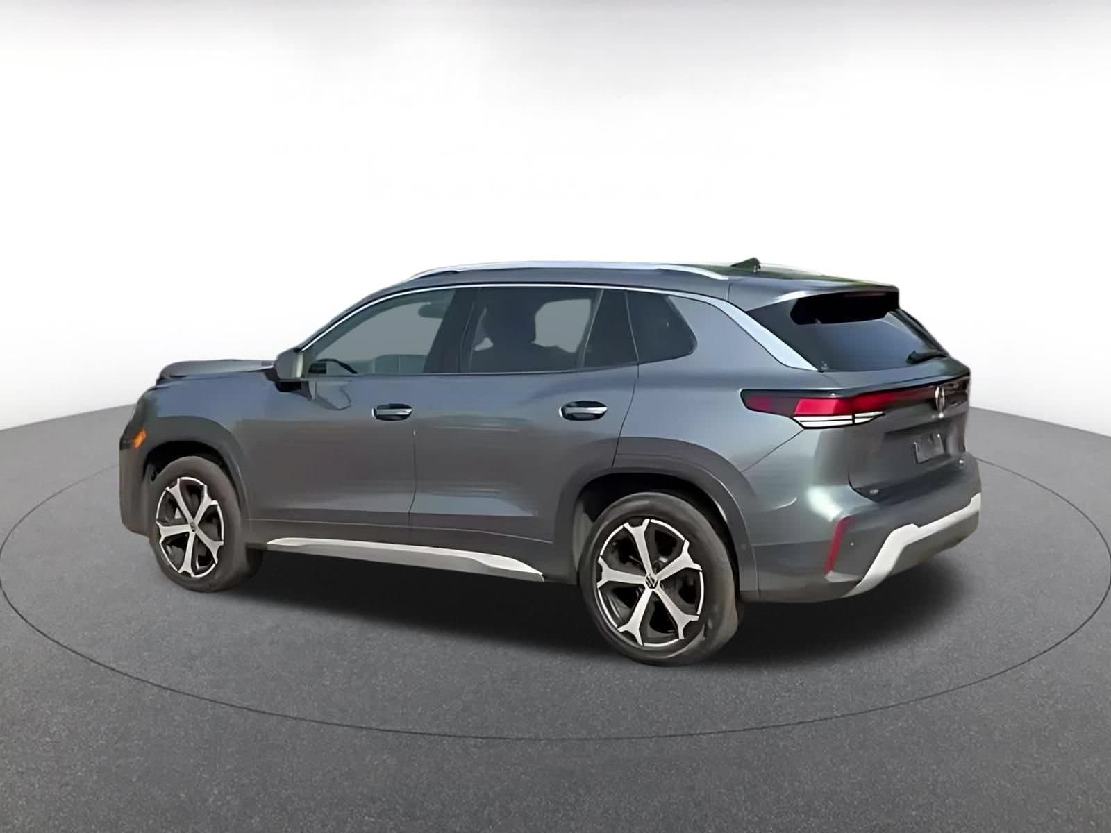 Thumbnail: 2026 Volkswagen Tiguan - 9