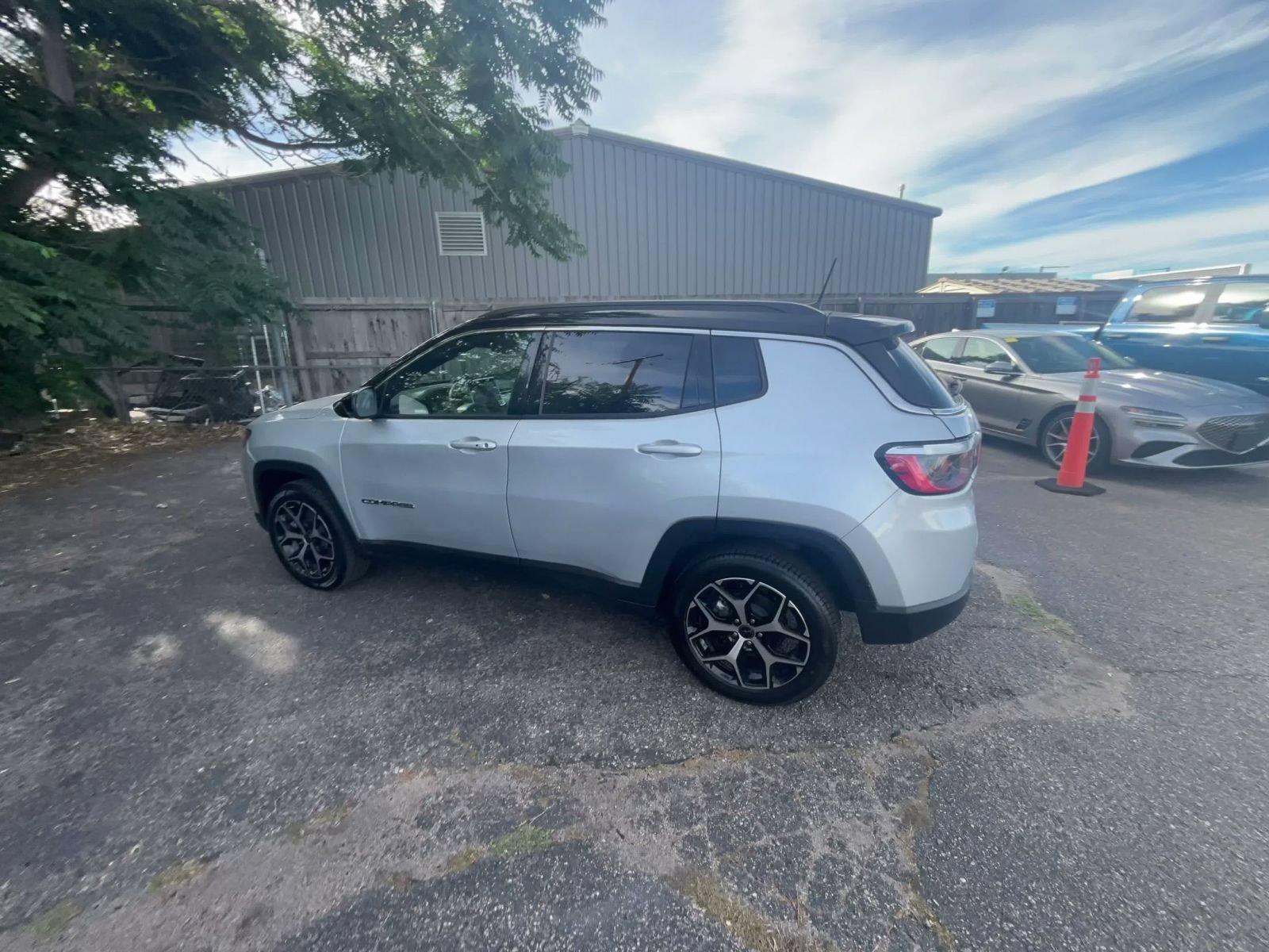 Thumbnail: 2025 Jeep Compass - 9