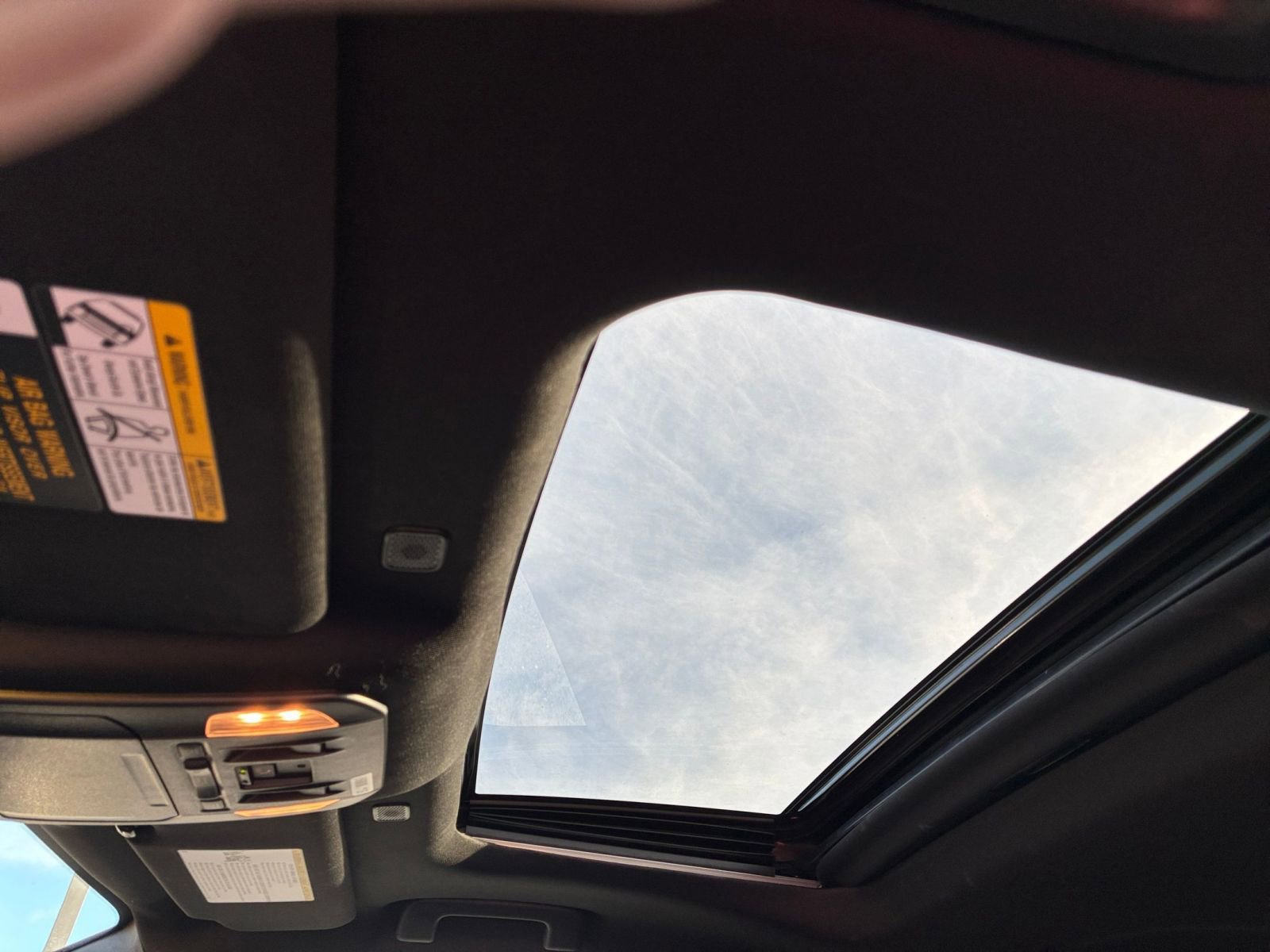 Thumbnail: 2025 Toyota Highlander - 32