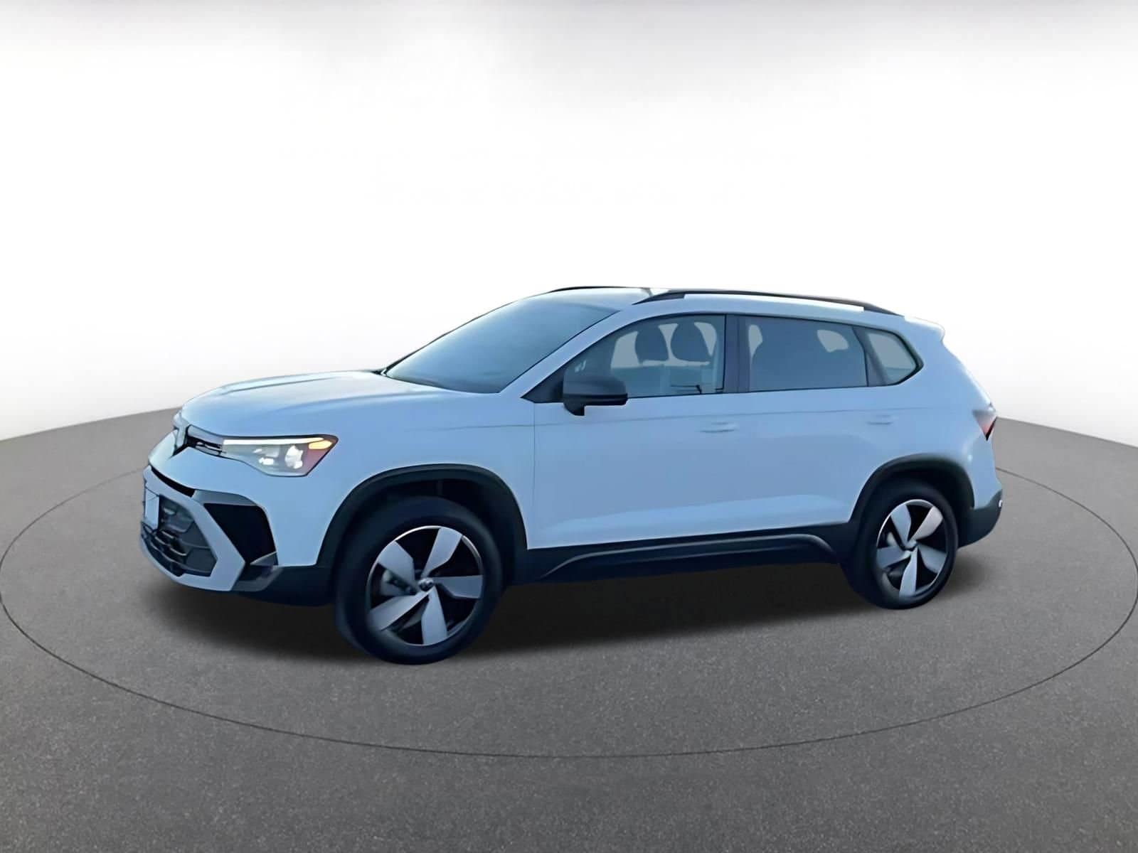 Thumbnail: 2025 Volkswagen Taos - 8