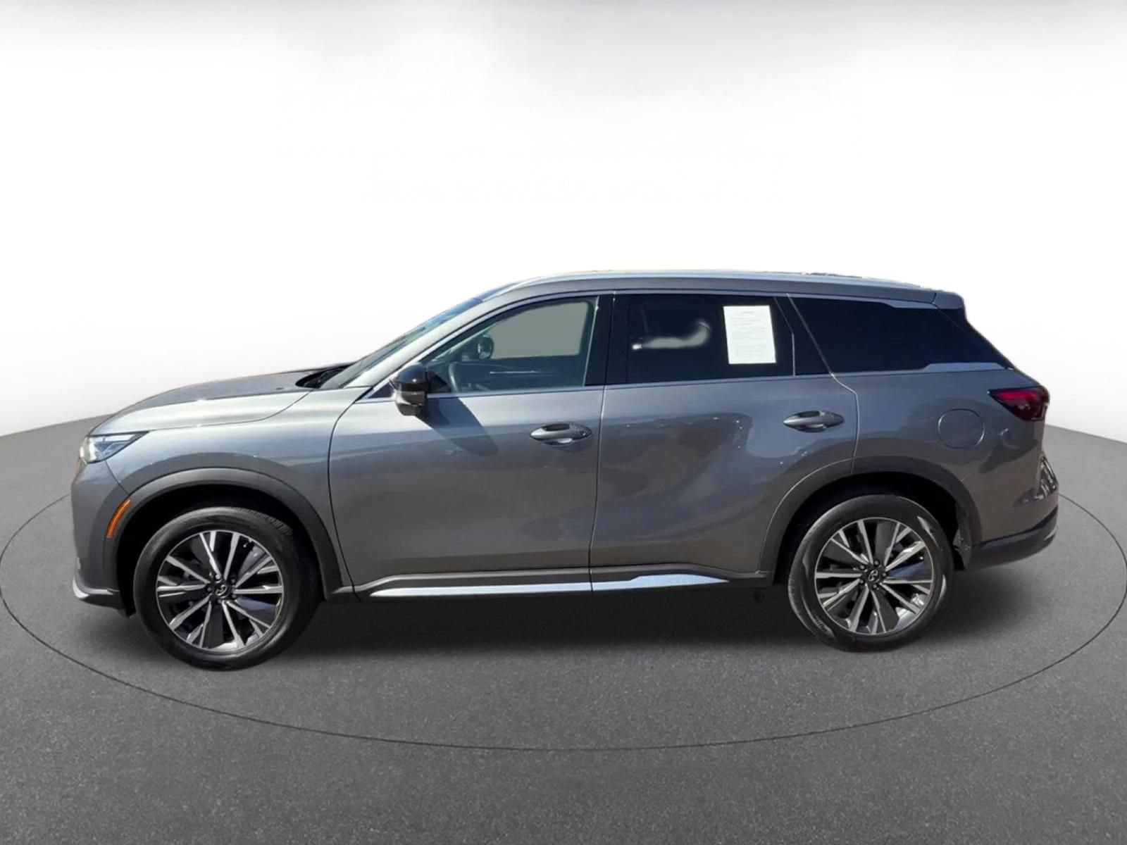 Thumbnail: 2026 INFINITI QX60 - 9