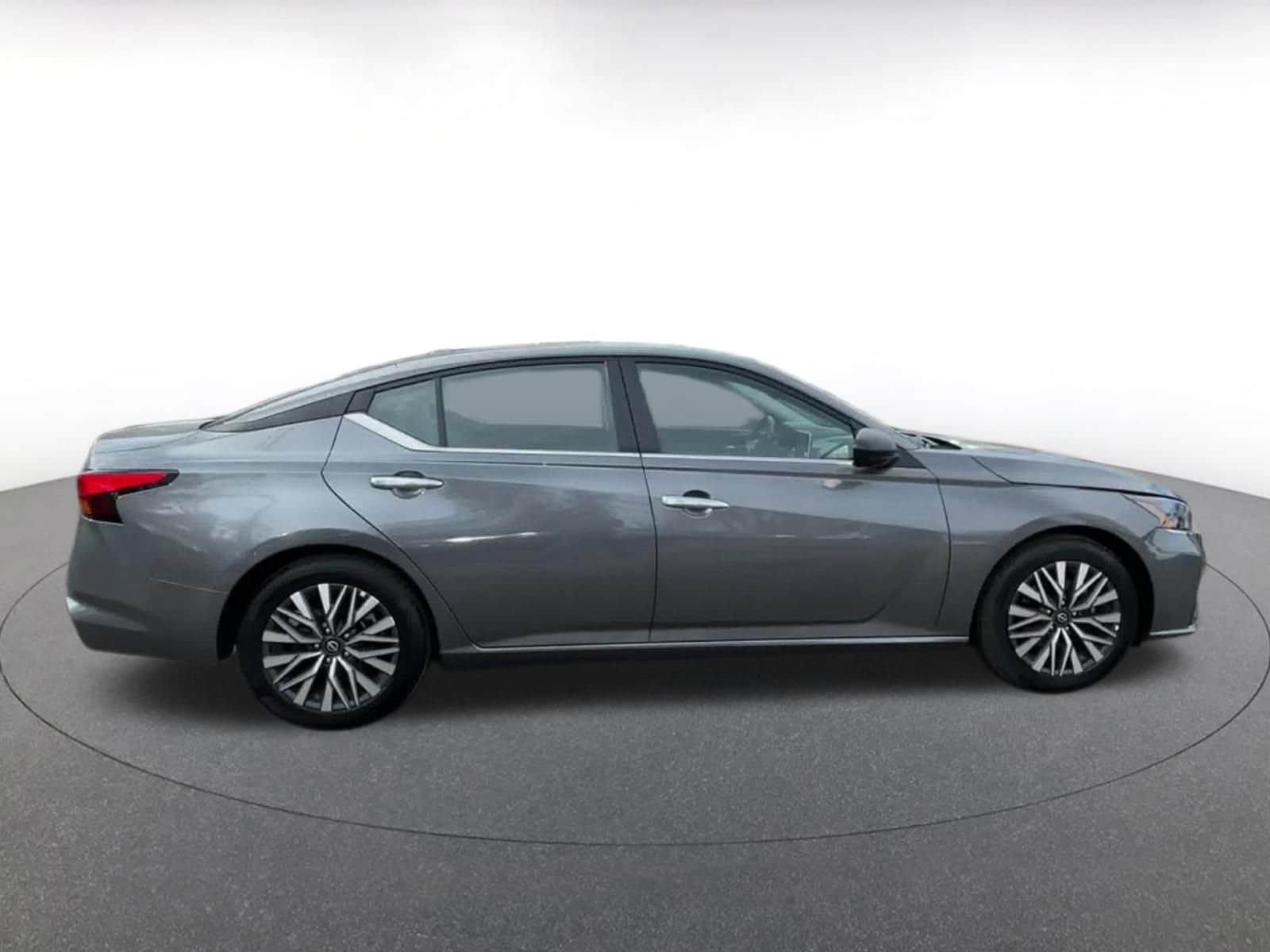 Thumbnail: 2025 Nissan Altima - 16