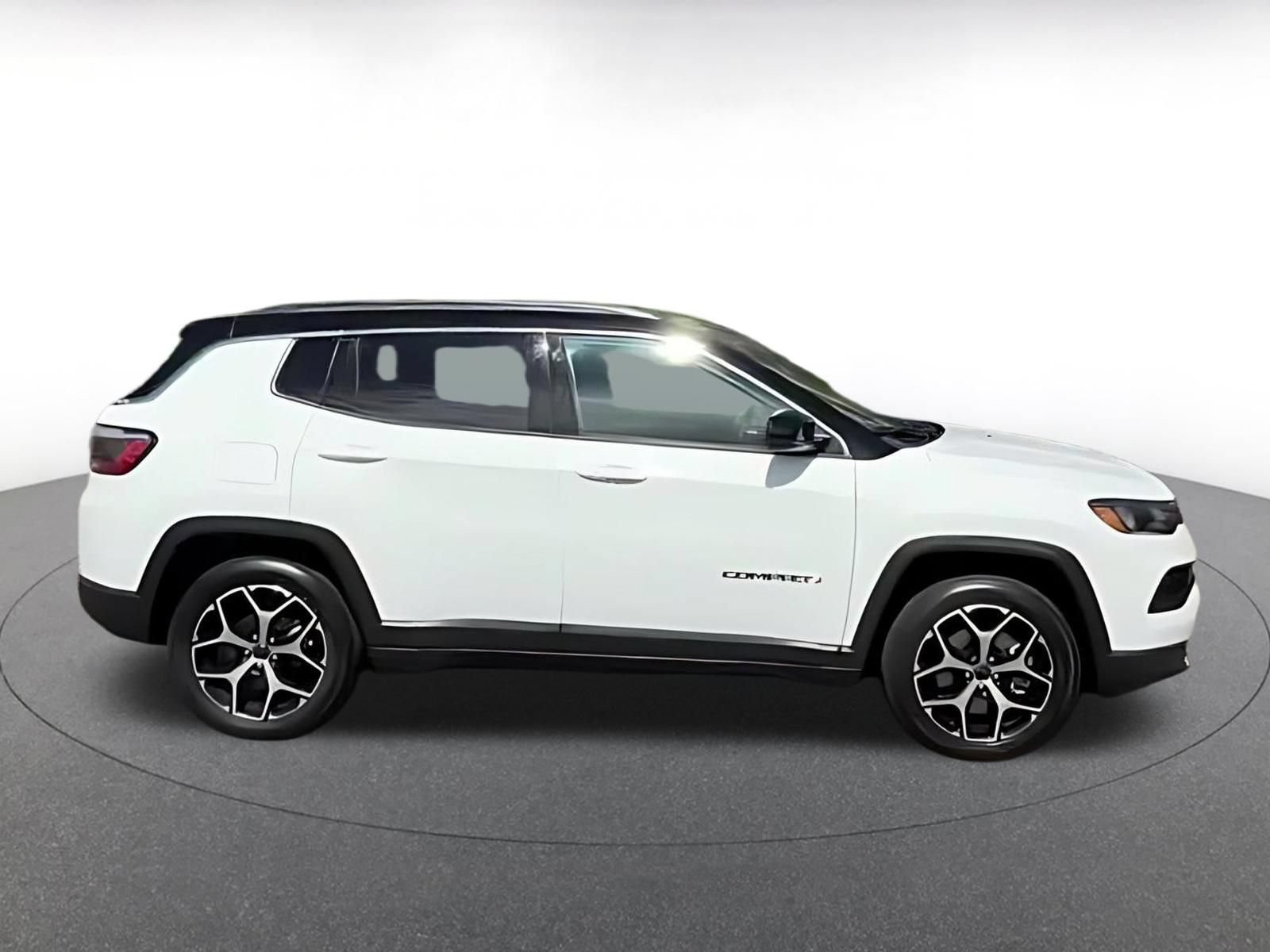 Thumbnail: 2025 Jeep Compass - 14