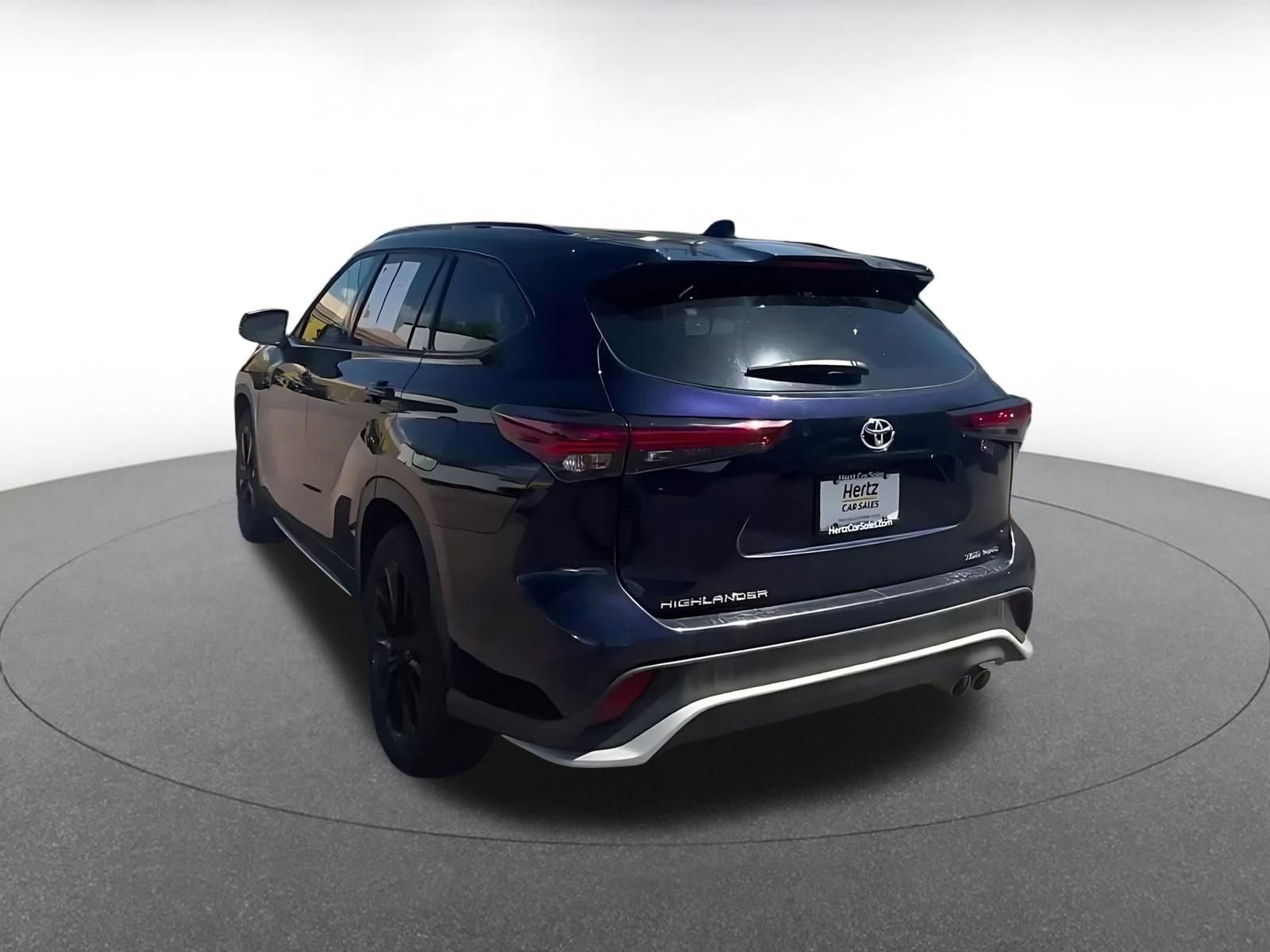 Thumbnail: 2025 Toyota Highlander - 11