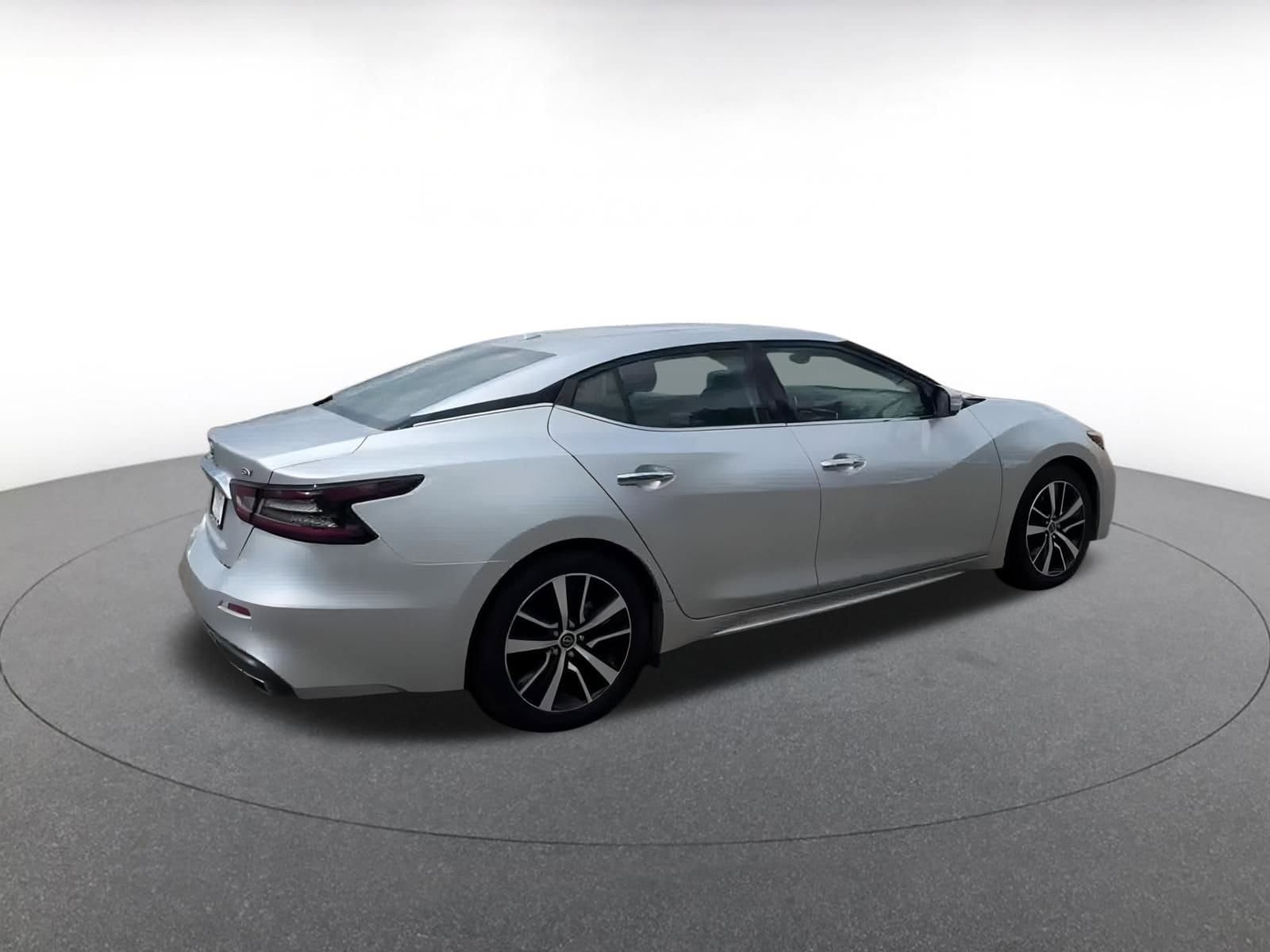Thumbnail: 2023 Nissan Maxima - 12