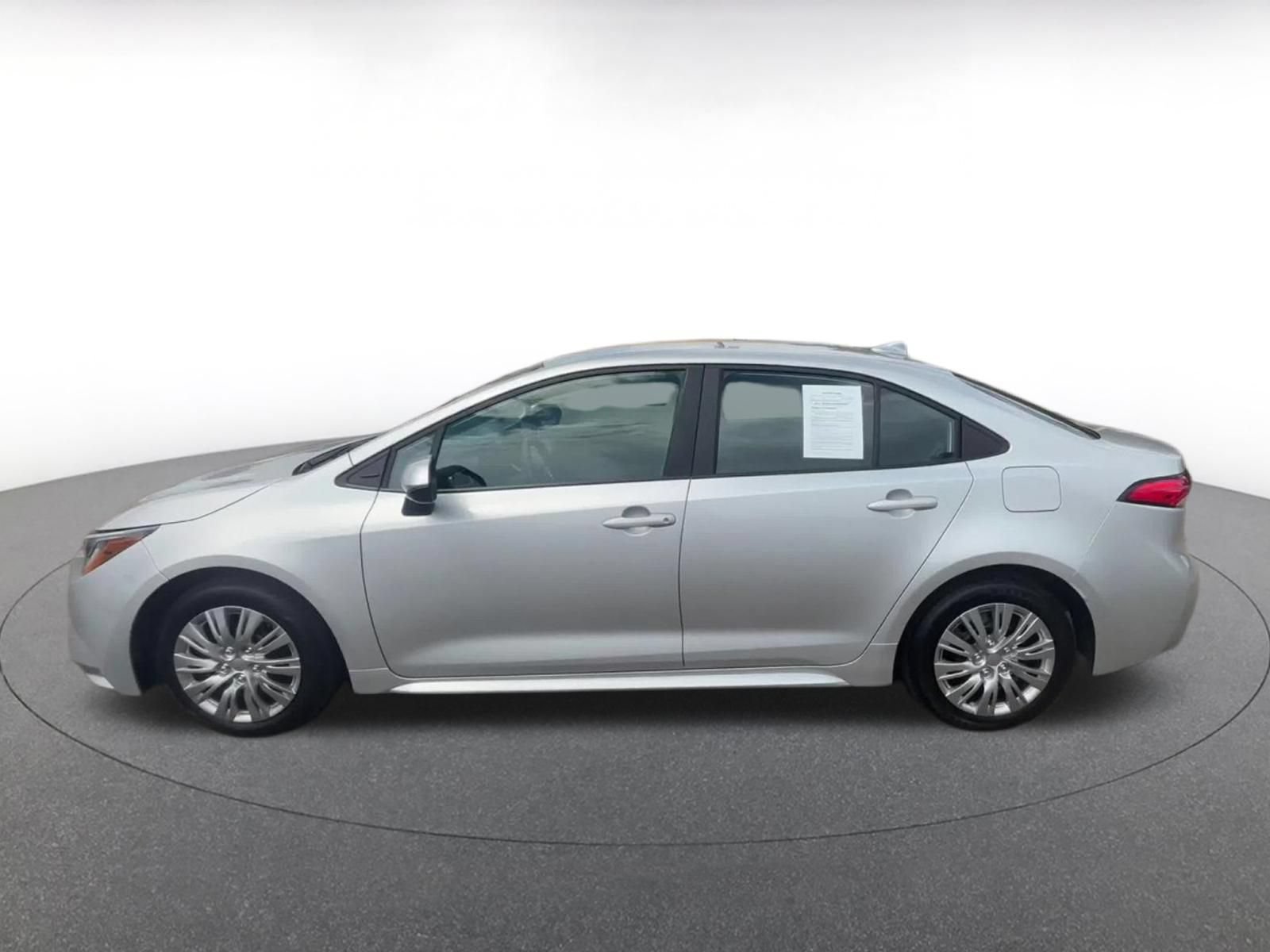 Thumbnail: 2025 Toyota Corolla - 9