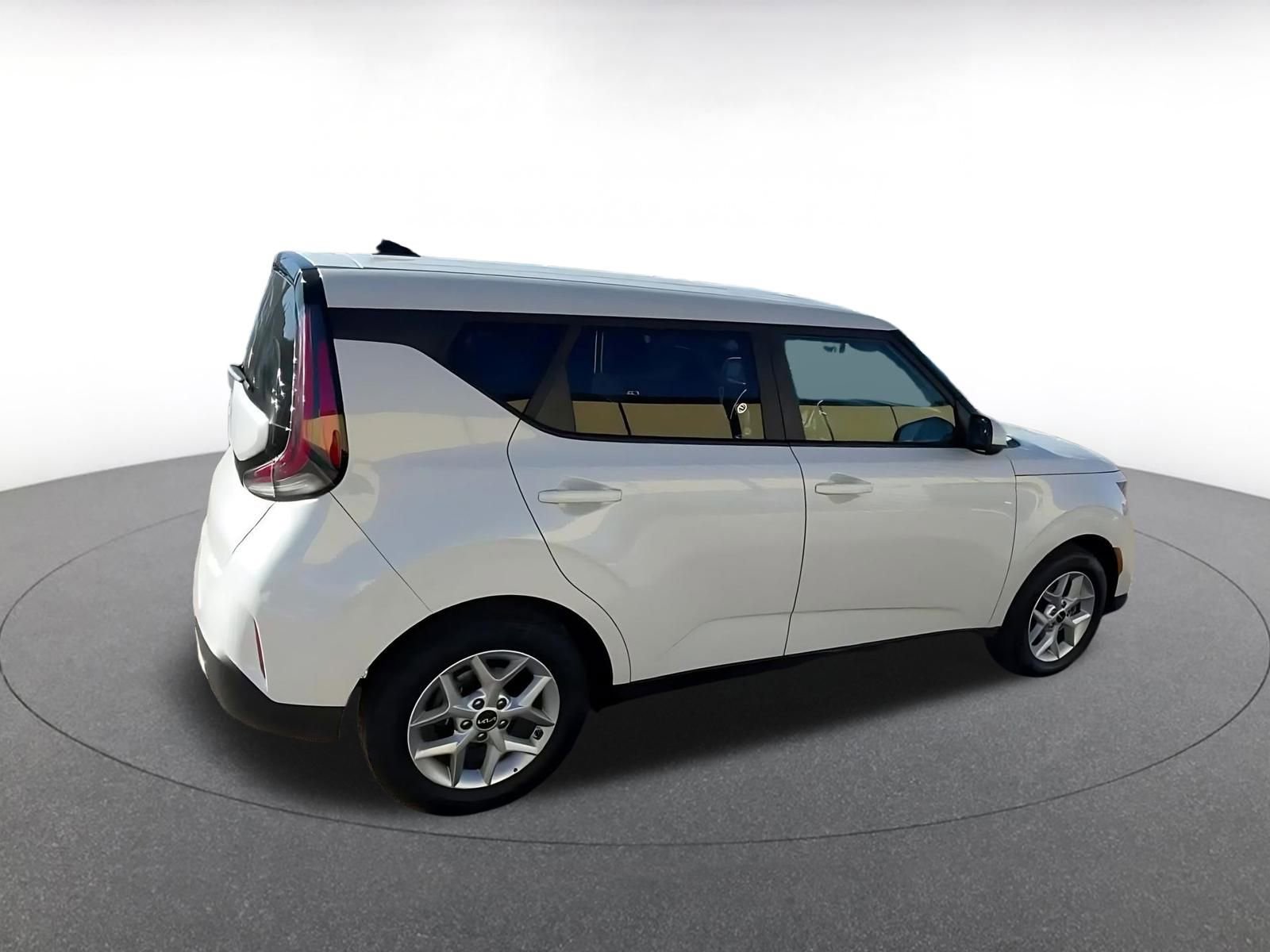 Thumbnail: 2025 Kia Soul - 15