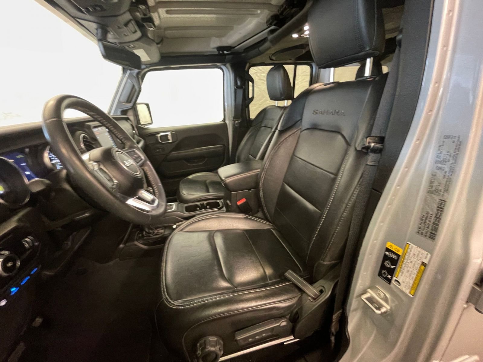 Thumbnail: 2023 Jeep Wrangler - 35