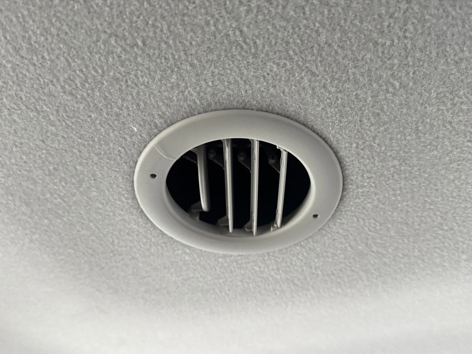 Thumbnail: 2024 Ford Econoline - 23