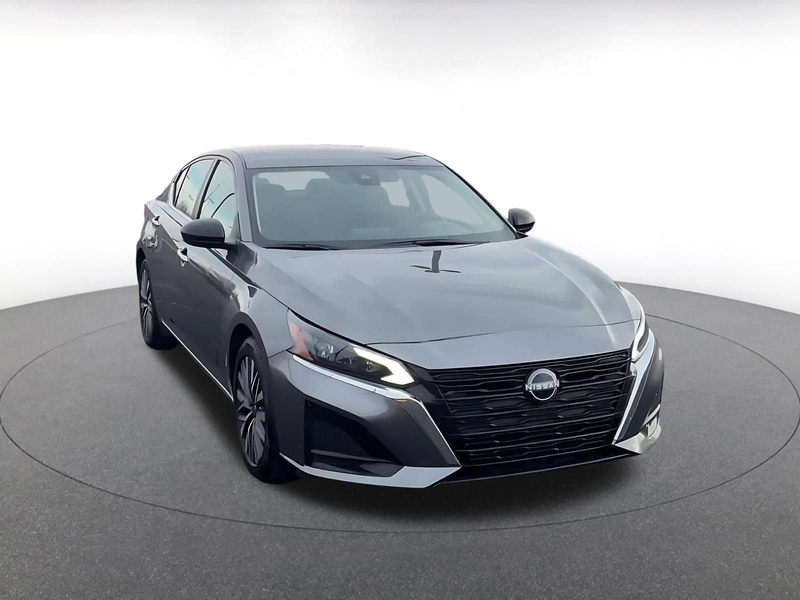 Thumbnail: 2025 Nissan Altima - 3