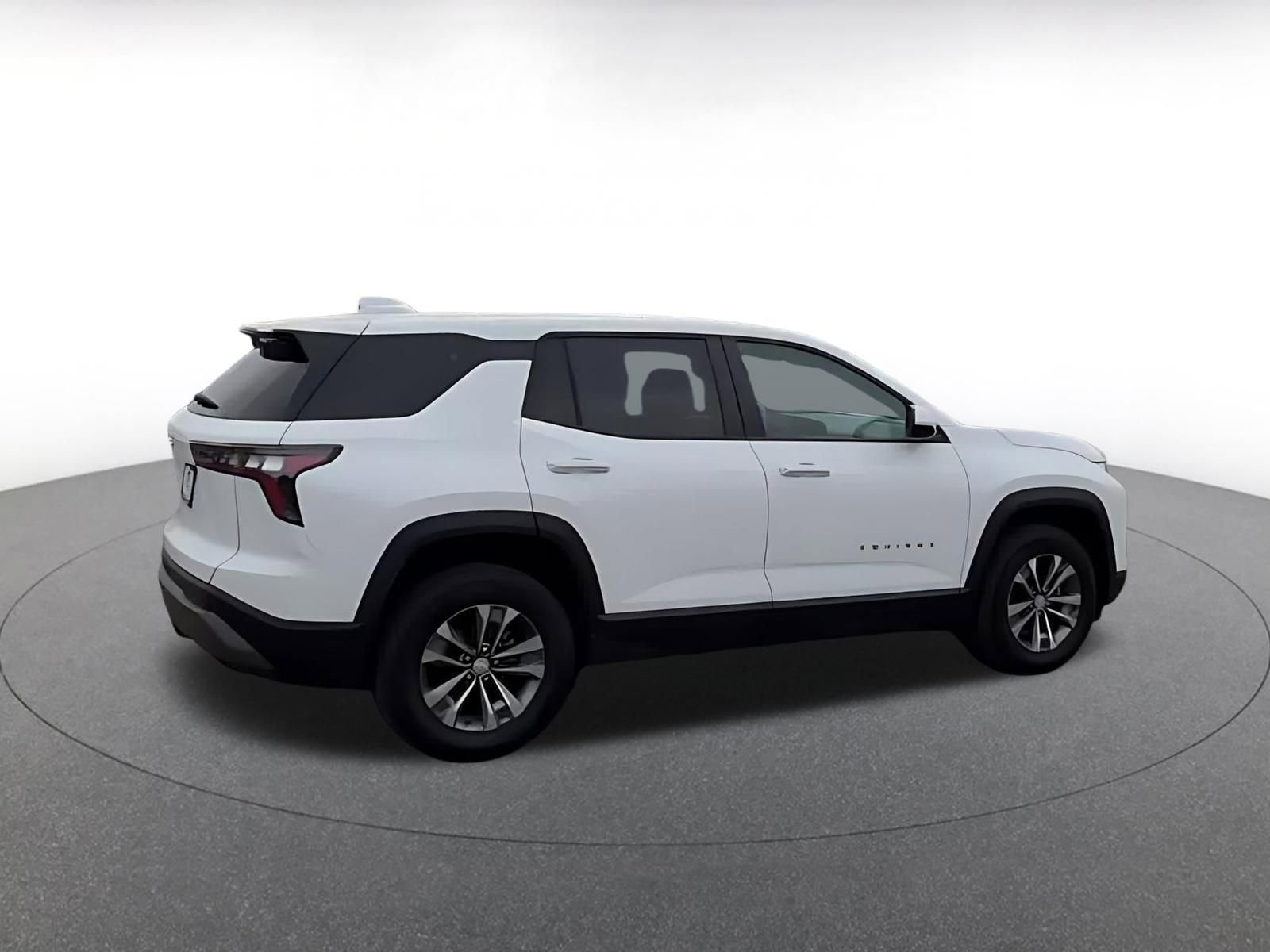 Thumbnail: 2025 Chevrolet Equinox - 10