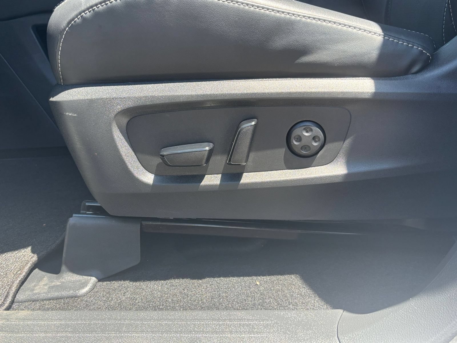 Thumbnail: 2026 INFINITI QX60 - 22