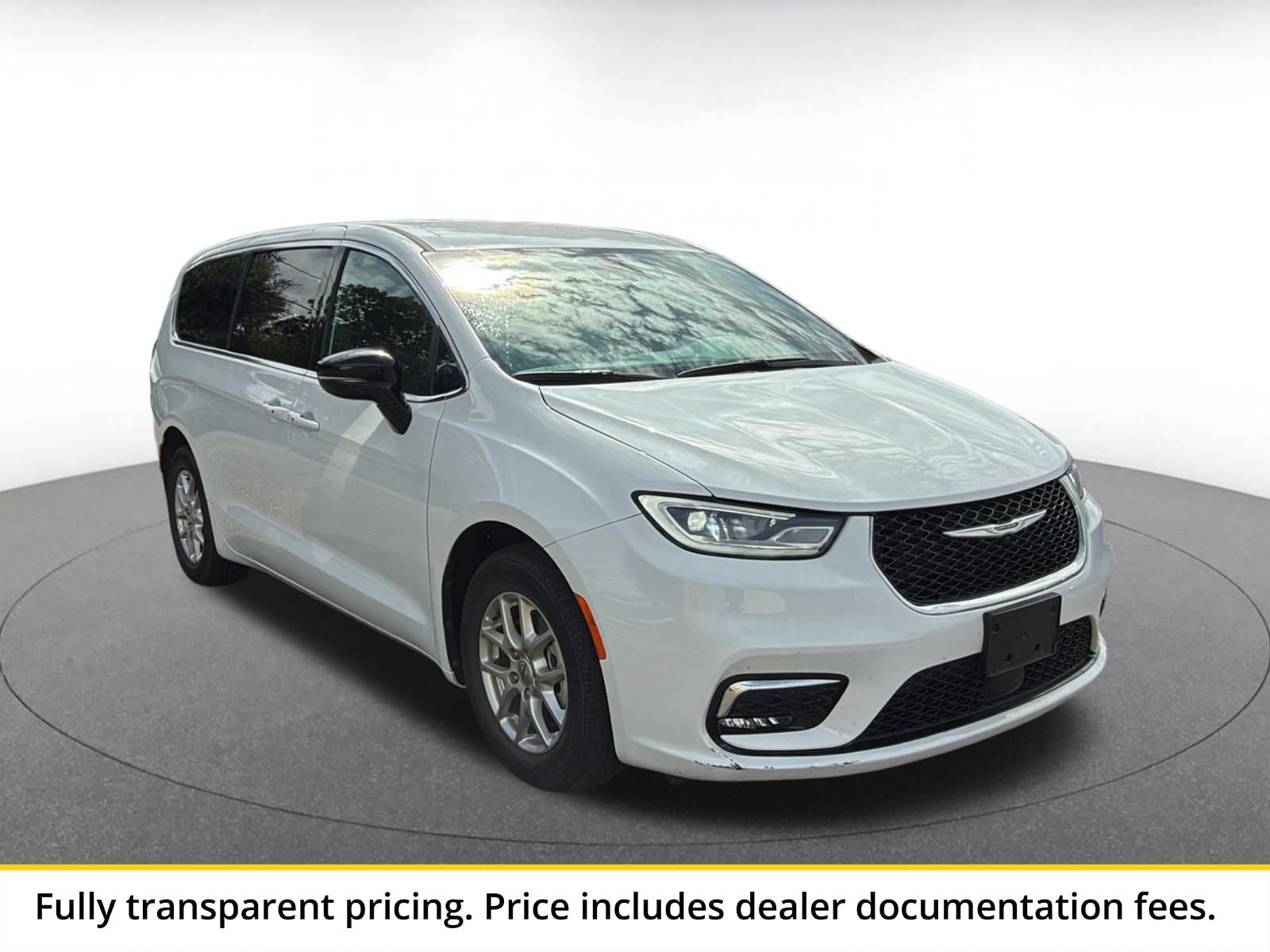 Thumbnail: 2025 Chrysler Pacifica - 1