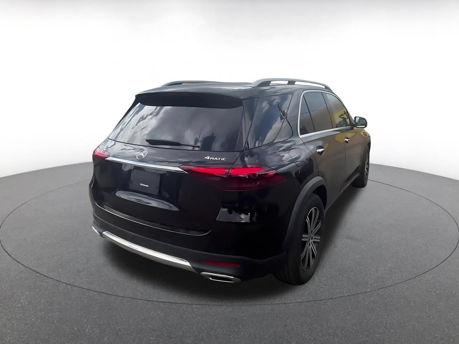 Thumbnail: 2026 Mercedes-Benz GLE - 15