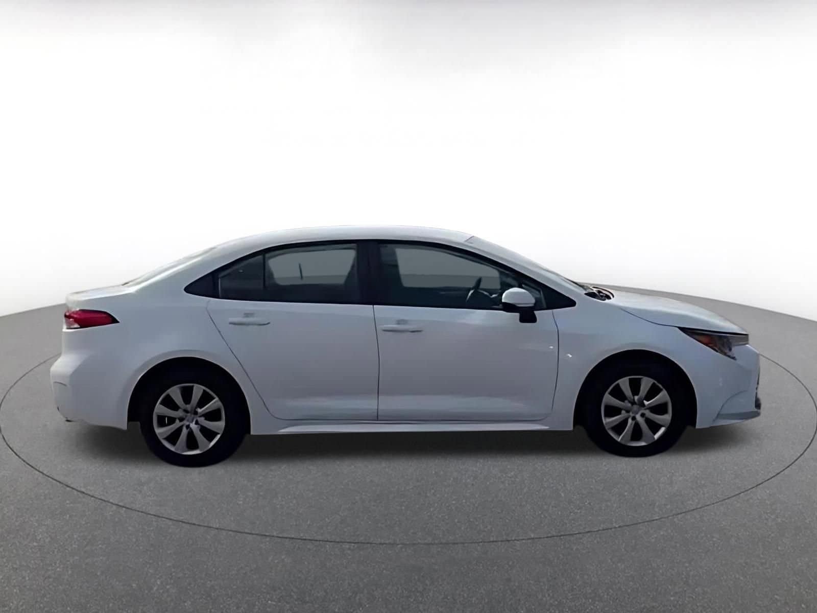 Thumbnail: 2025 Toyota Corolla - 9