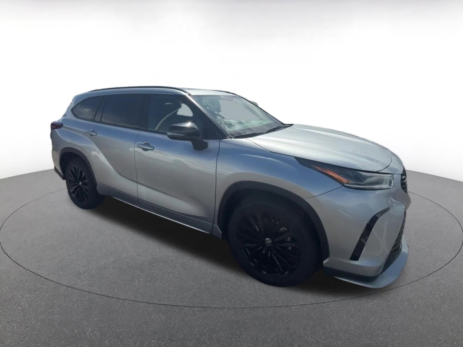Thumbnail: 2025 Toyota Highlander - 2
