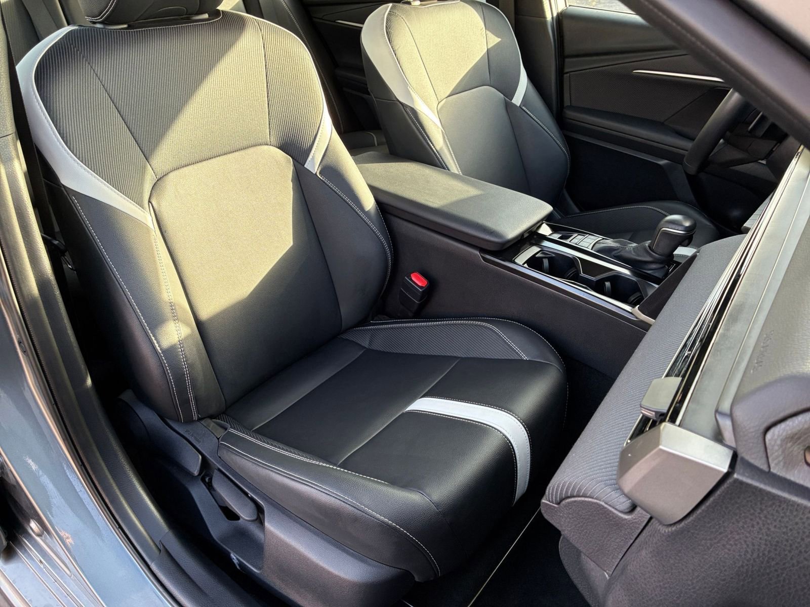 Thumbnail: 2025 Toyota Camry - 35