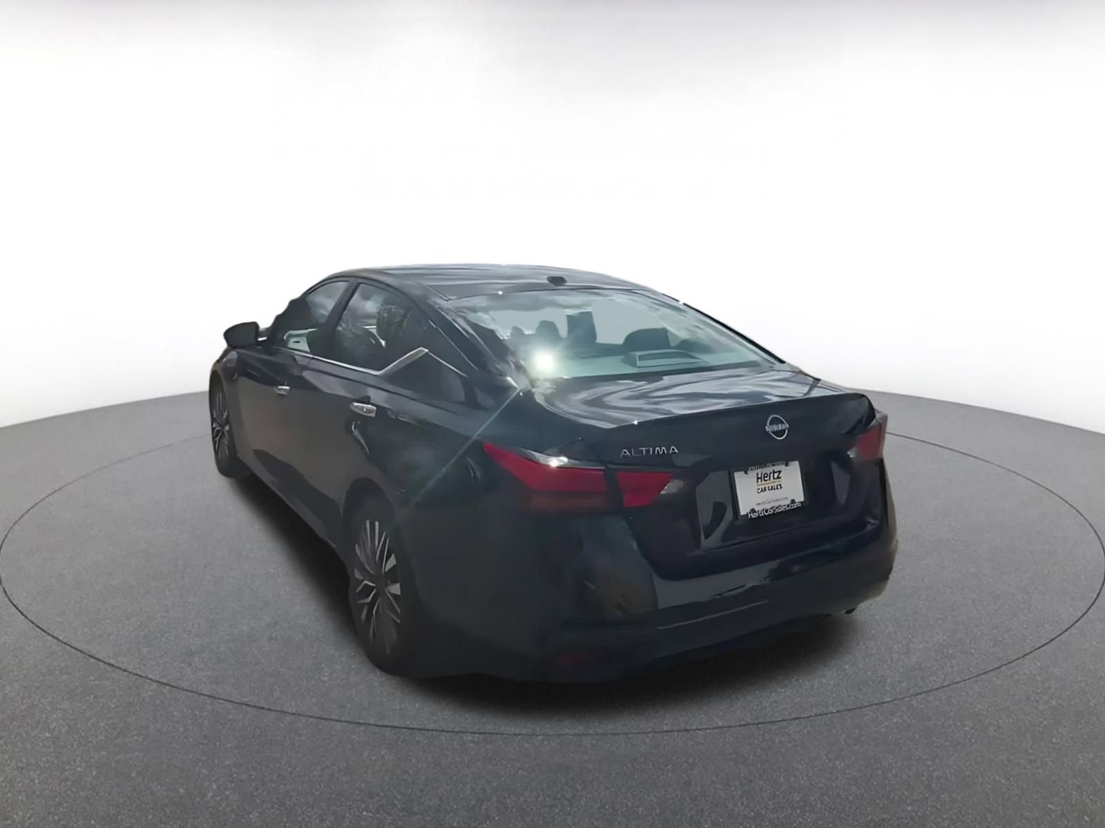 Thumbnail: 2025 Nissan Altima - 11