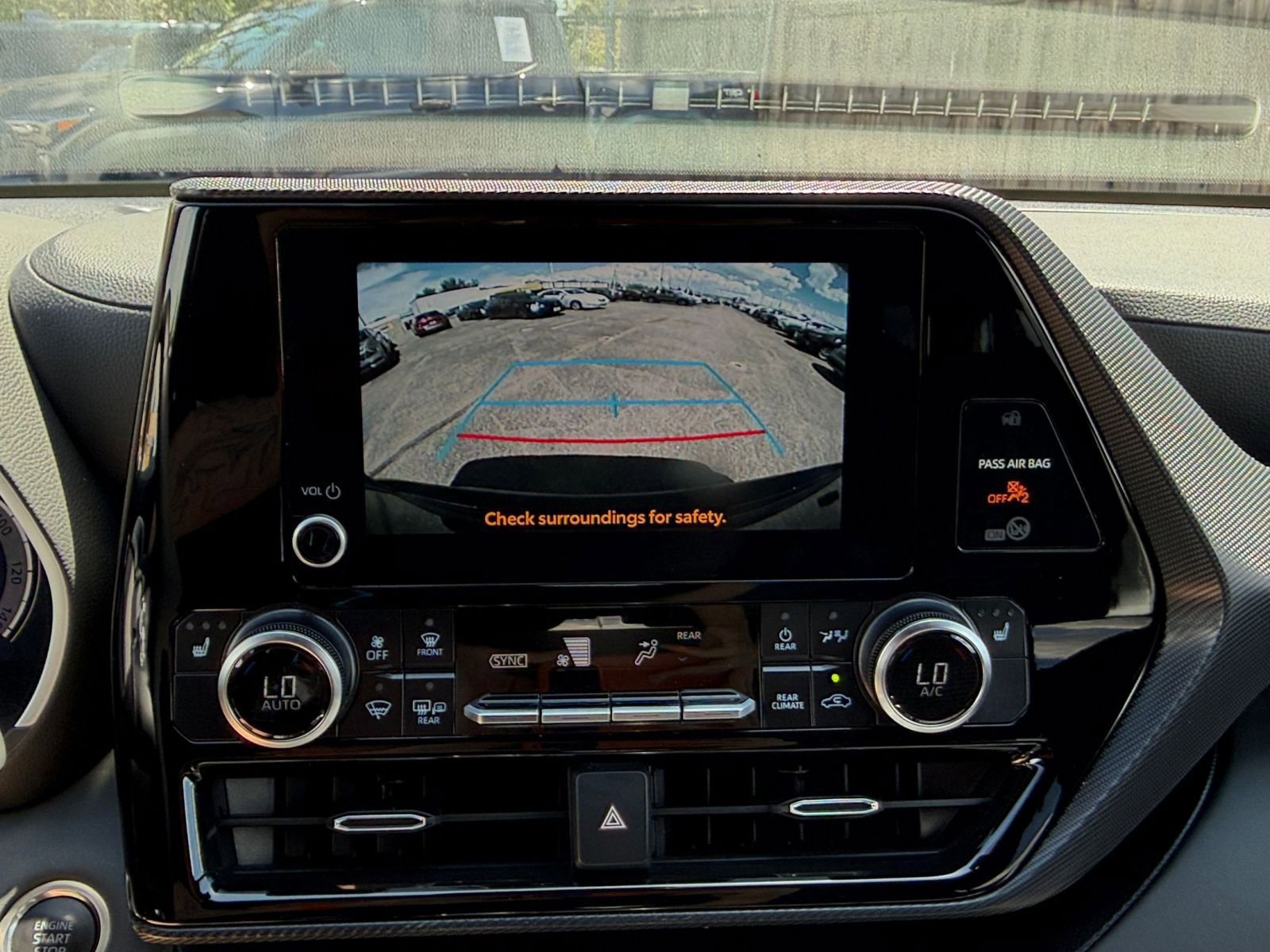 Thumbnail: 2025 Toyota Highlander - 25