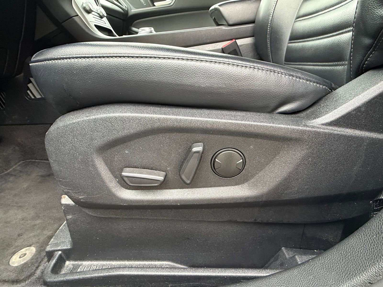 Thumbnail: 2024 Ford Edge - 22