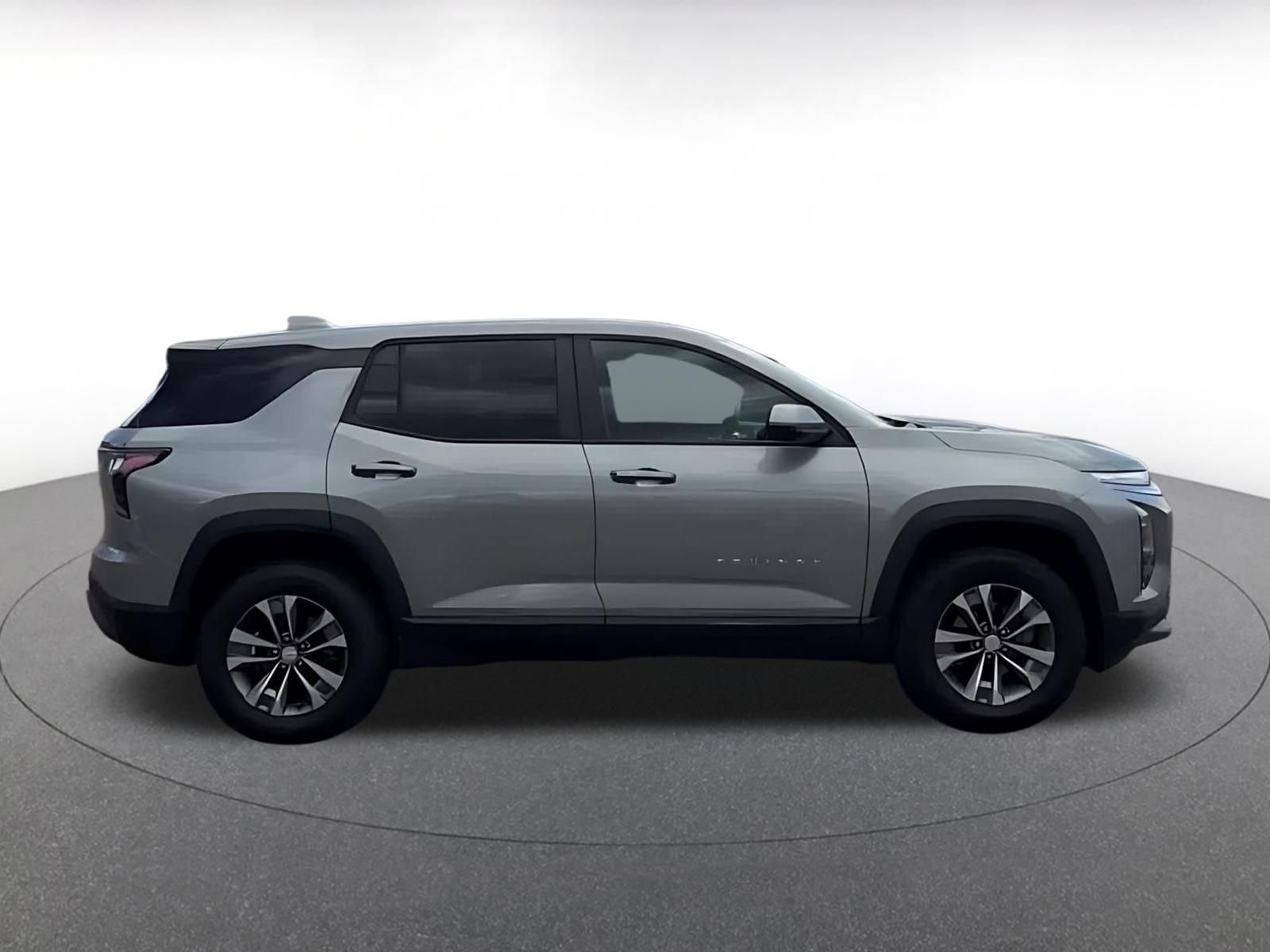 Thumbnail: 2025 Chevrolet Equinox - 12