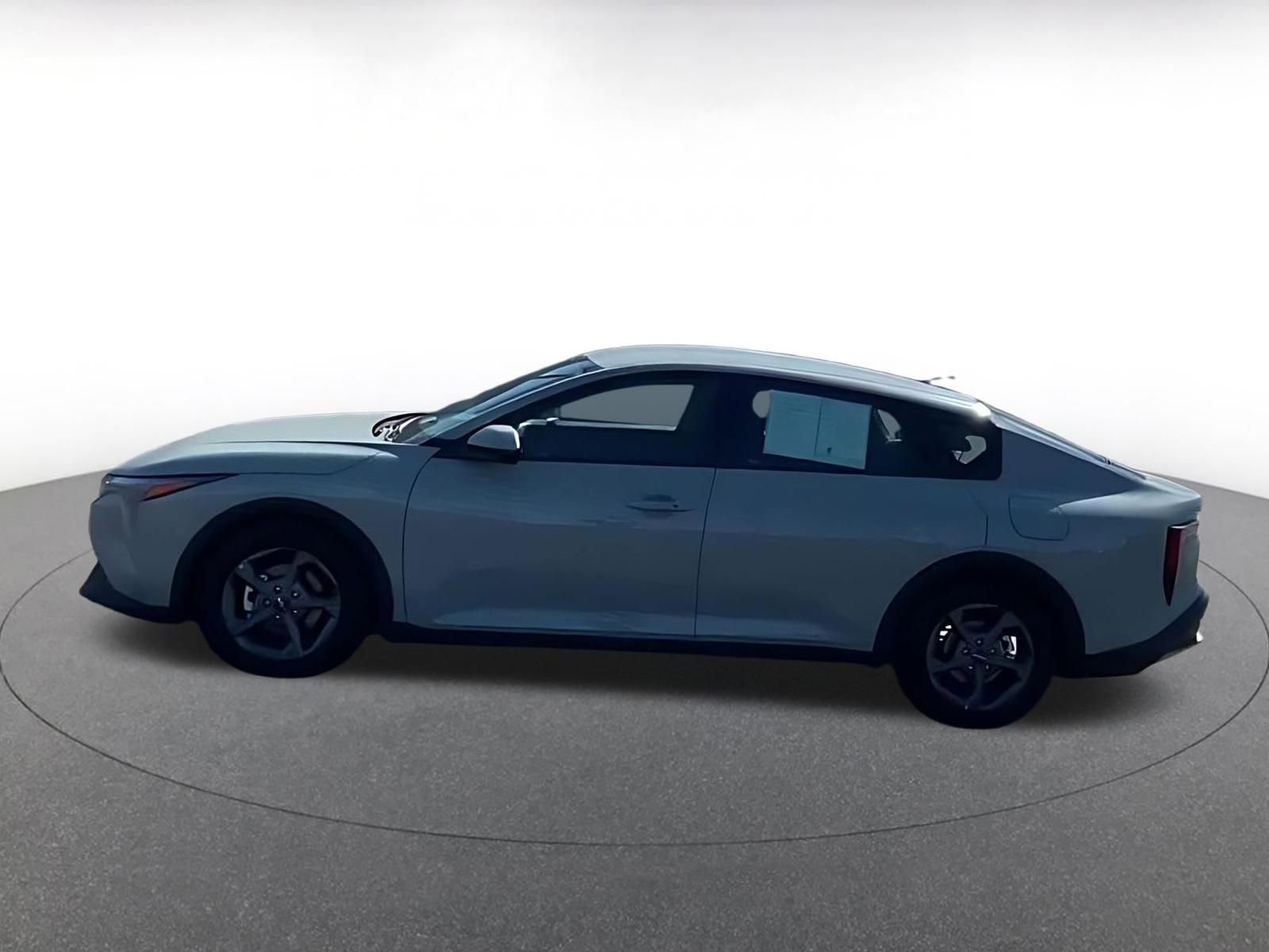 Thumbnail: 2025 Kia K4 - 9