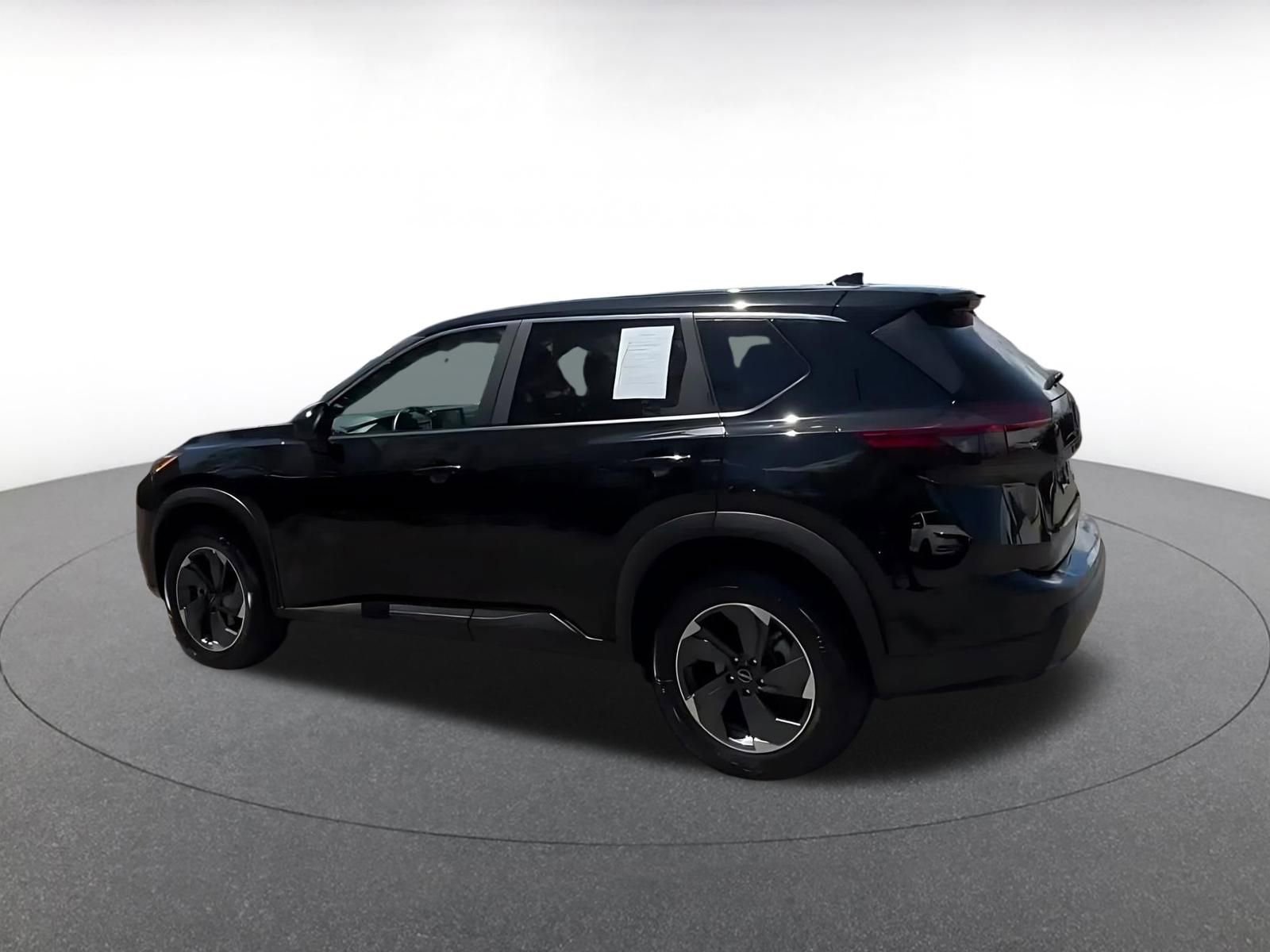 Thumbnail: 2025 Nissan Rogue - 10