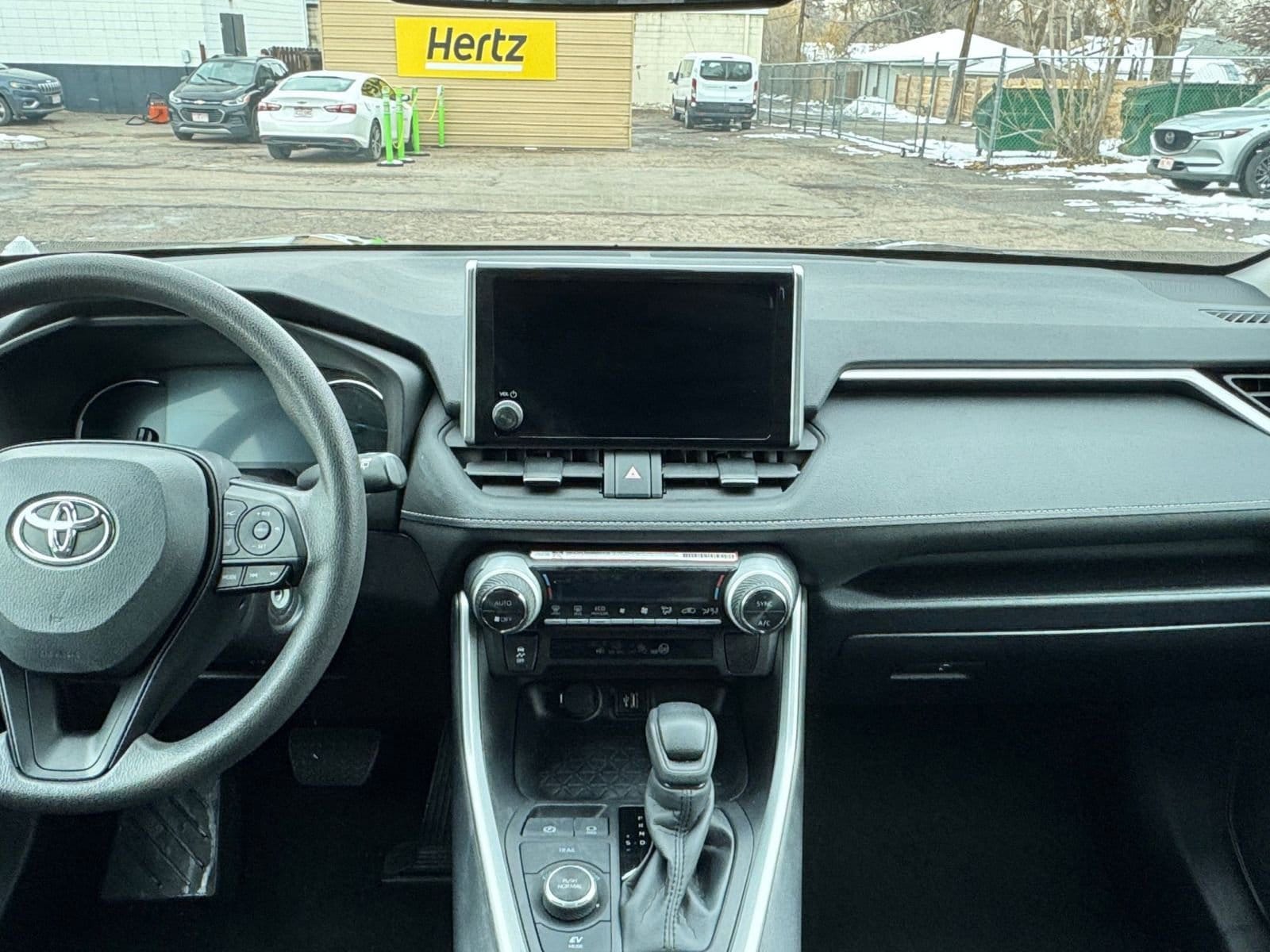 Thumbnail: 2025 Toyota RAV4 - 18