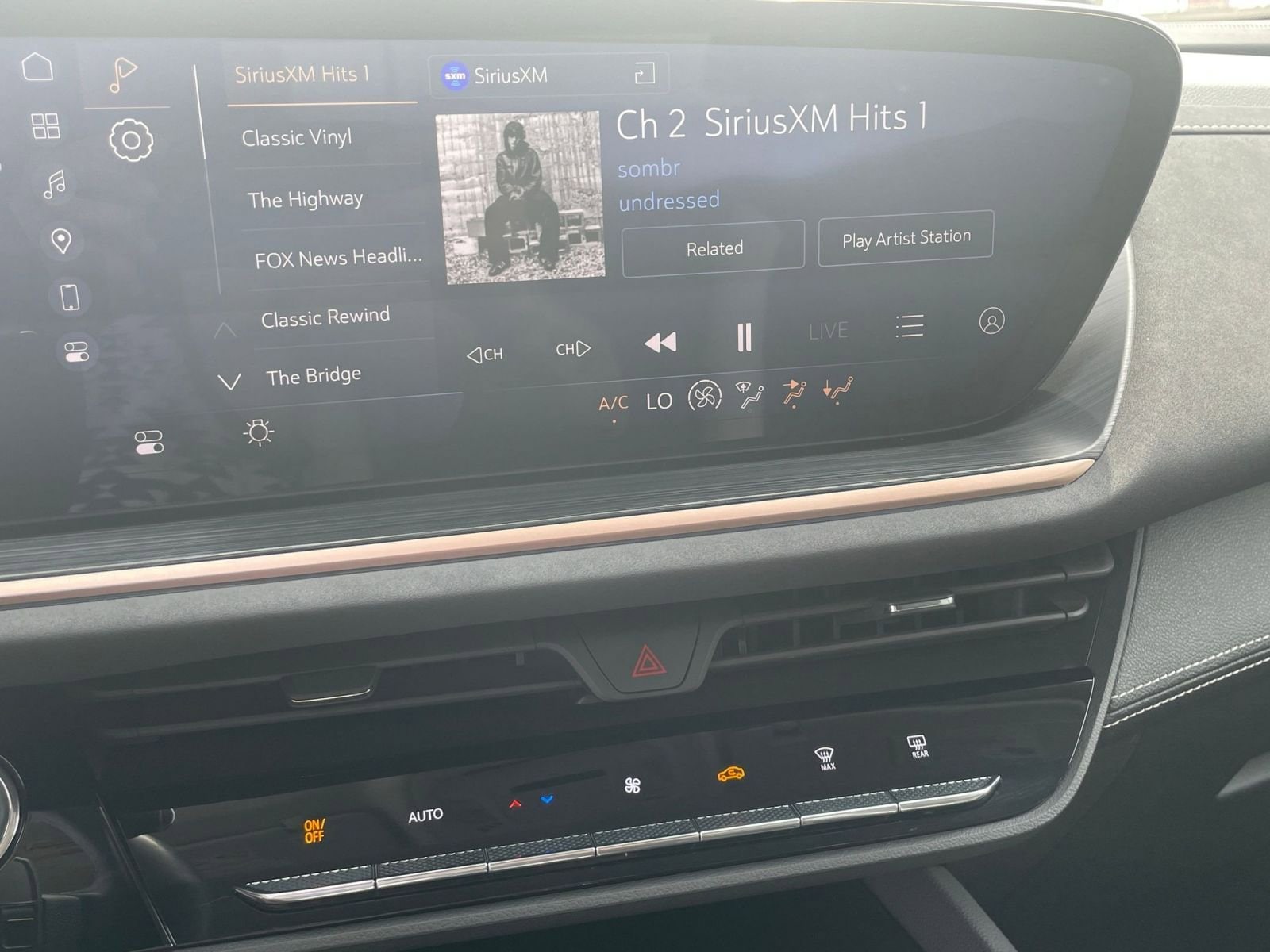 Thumbnail: 2024 Buick Envision - 18