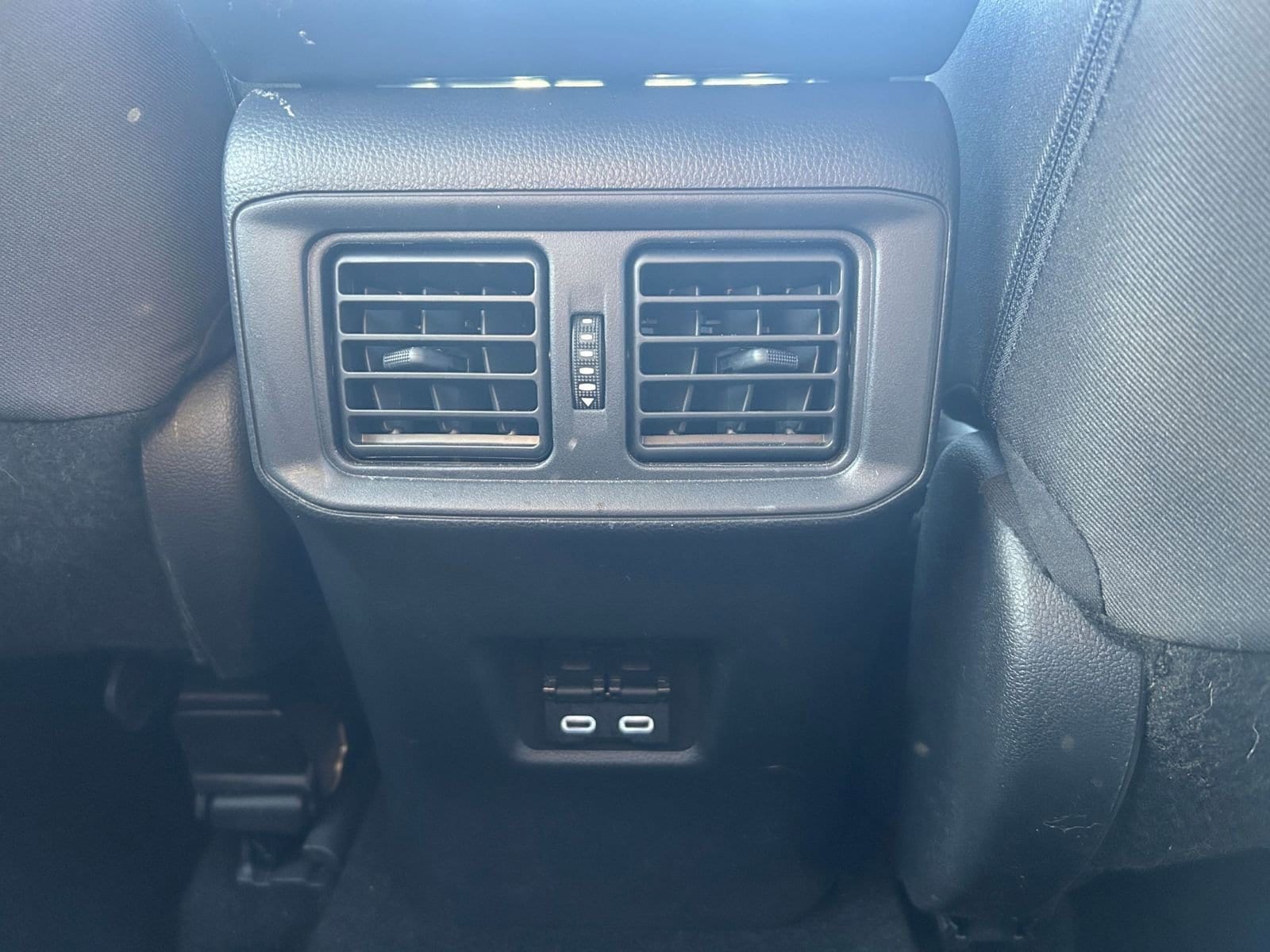 Thumbnail: 2025 Toyota RAV4 - 24