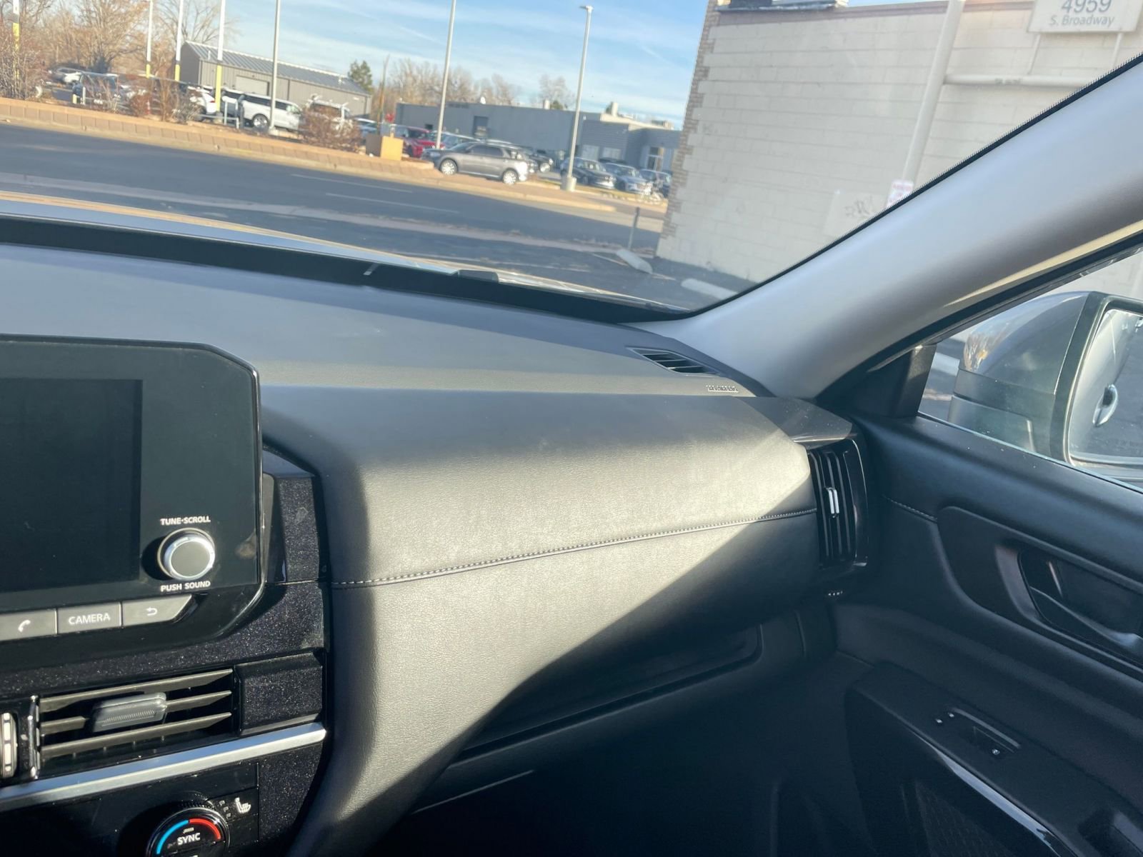 Thumbnail: 2025 Nissan Pathfinder - 35