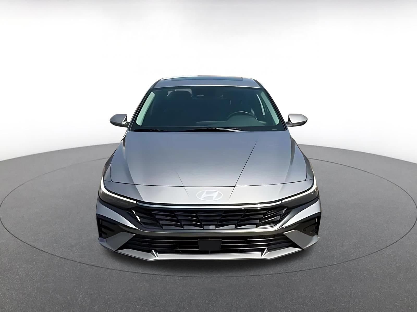 Thumbnail: 2025 Hyundai Elantra - 3