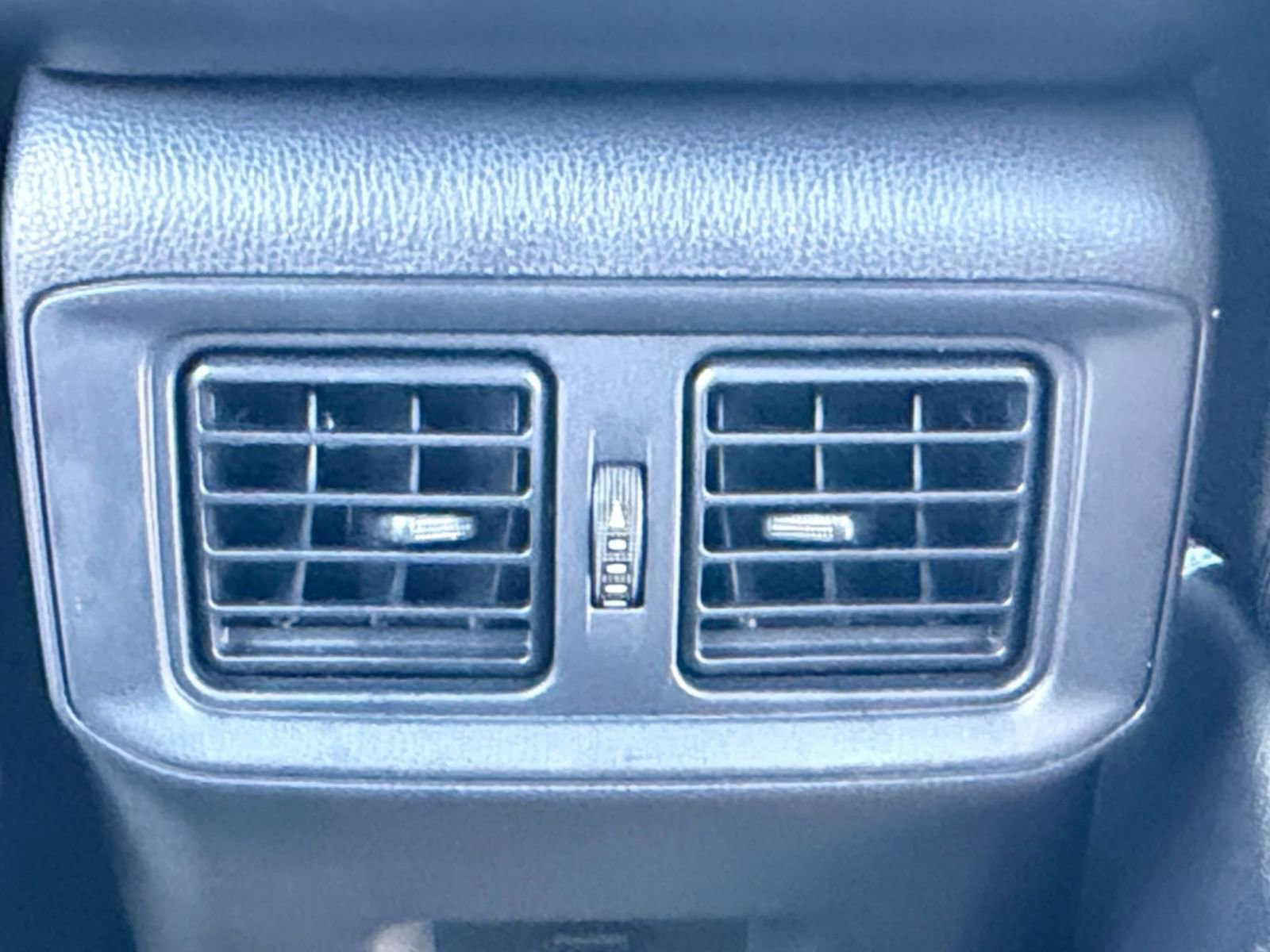 Thumbnail: 2025 Toyota RAV4 - 23