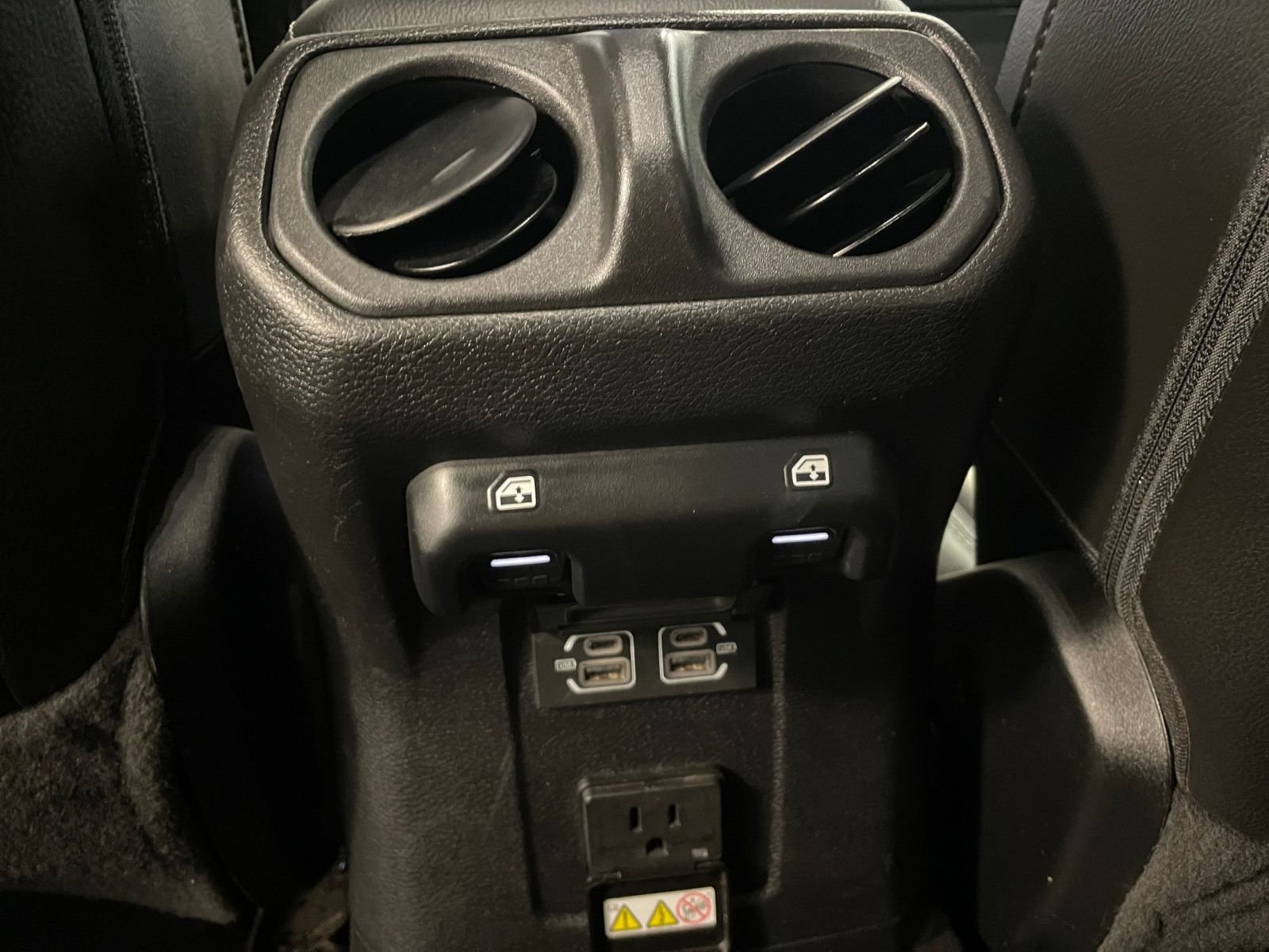 Thumbnail: 2023 Jeep Wrangler - 23