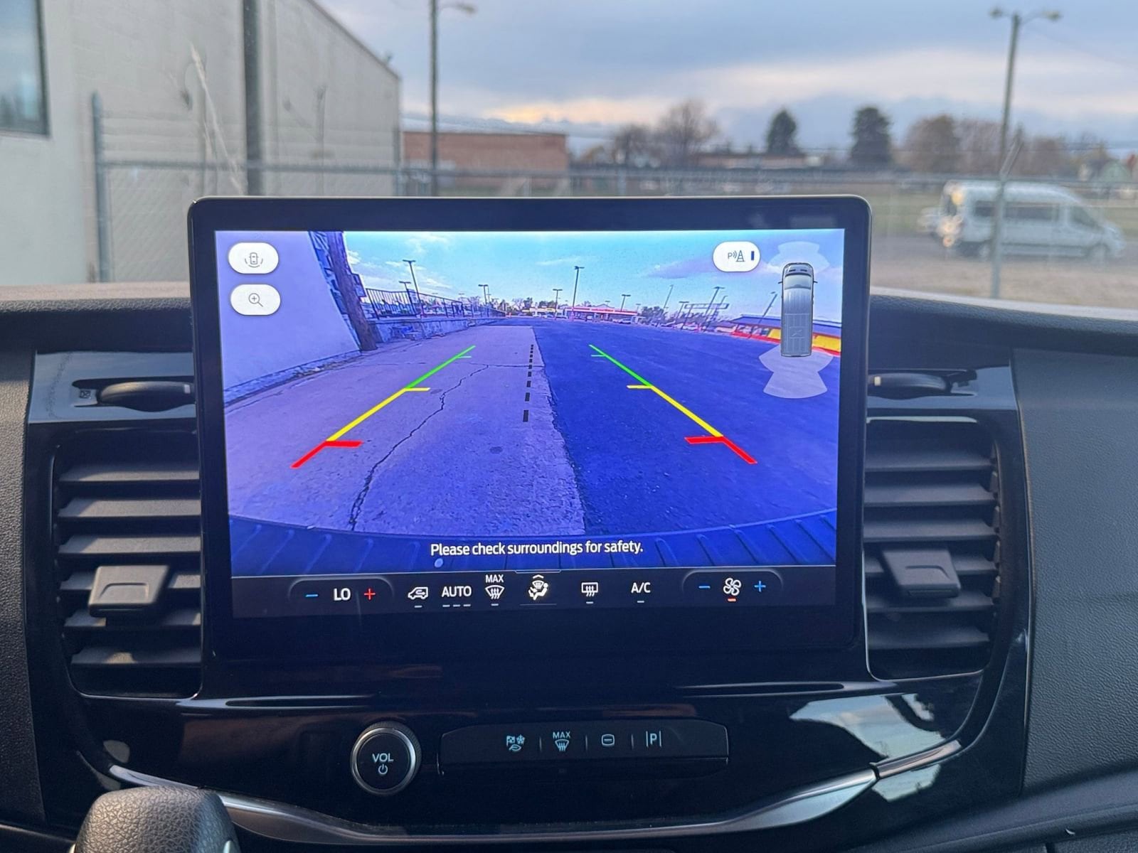 Thumbnail: 2024 Ford Econoline - 17