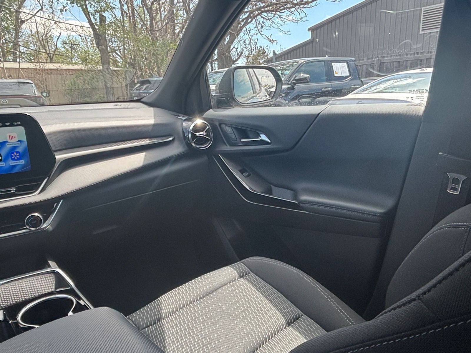 Thumbnail: 2025 Chevrolet Equinox - 33