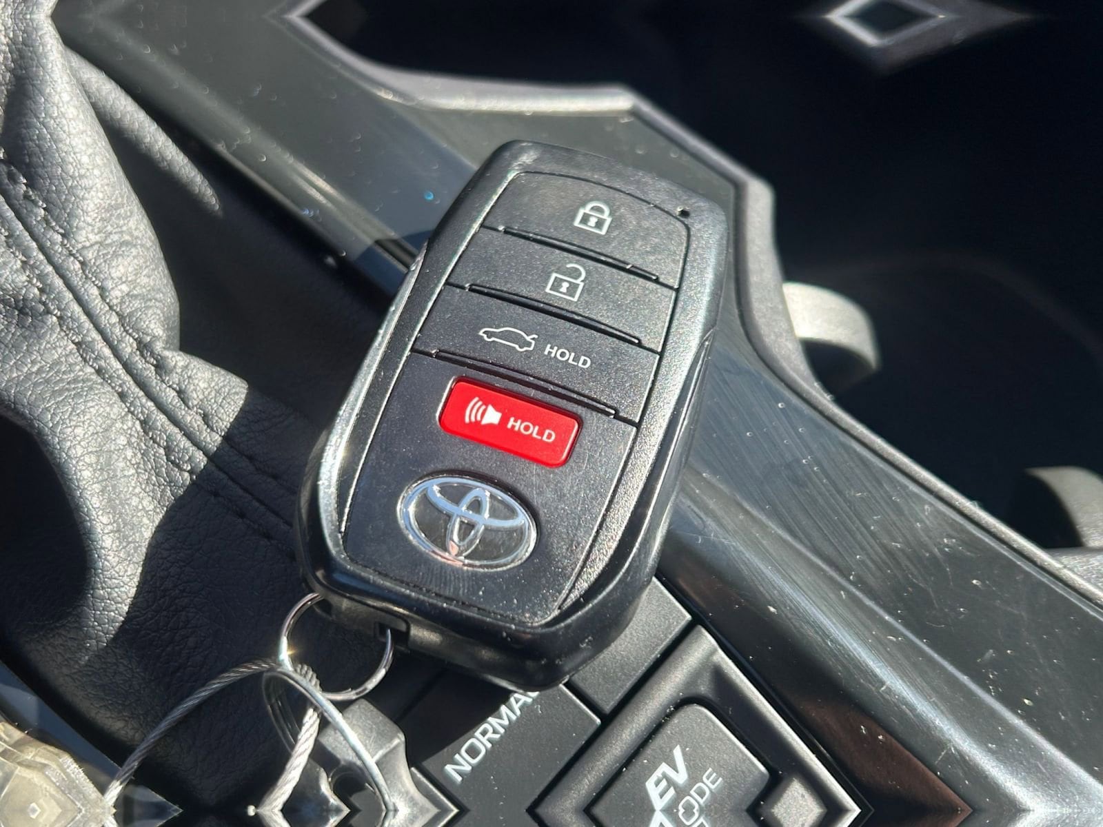 Thumbnail: 2025 Toyota Camry - 21