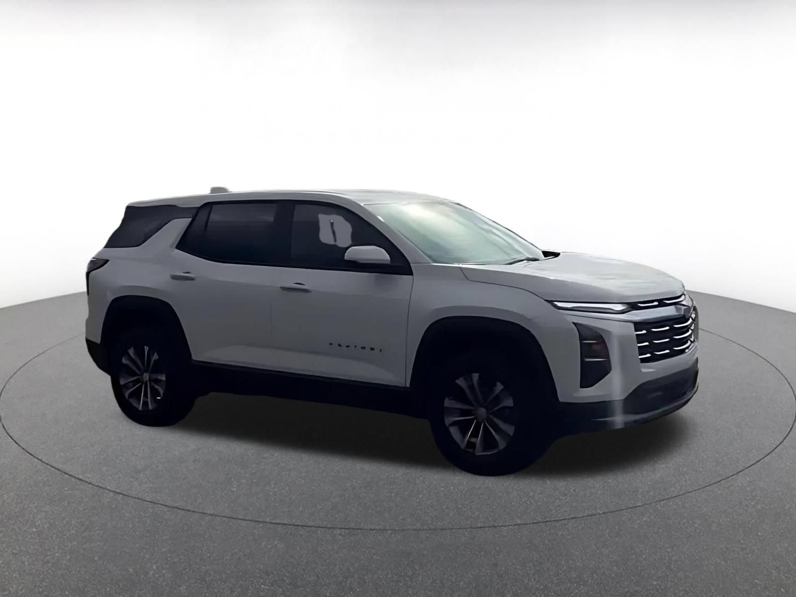 Thumbnail: 2025 Chevrolet Equinox - 2